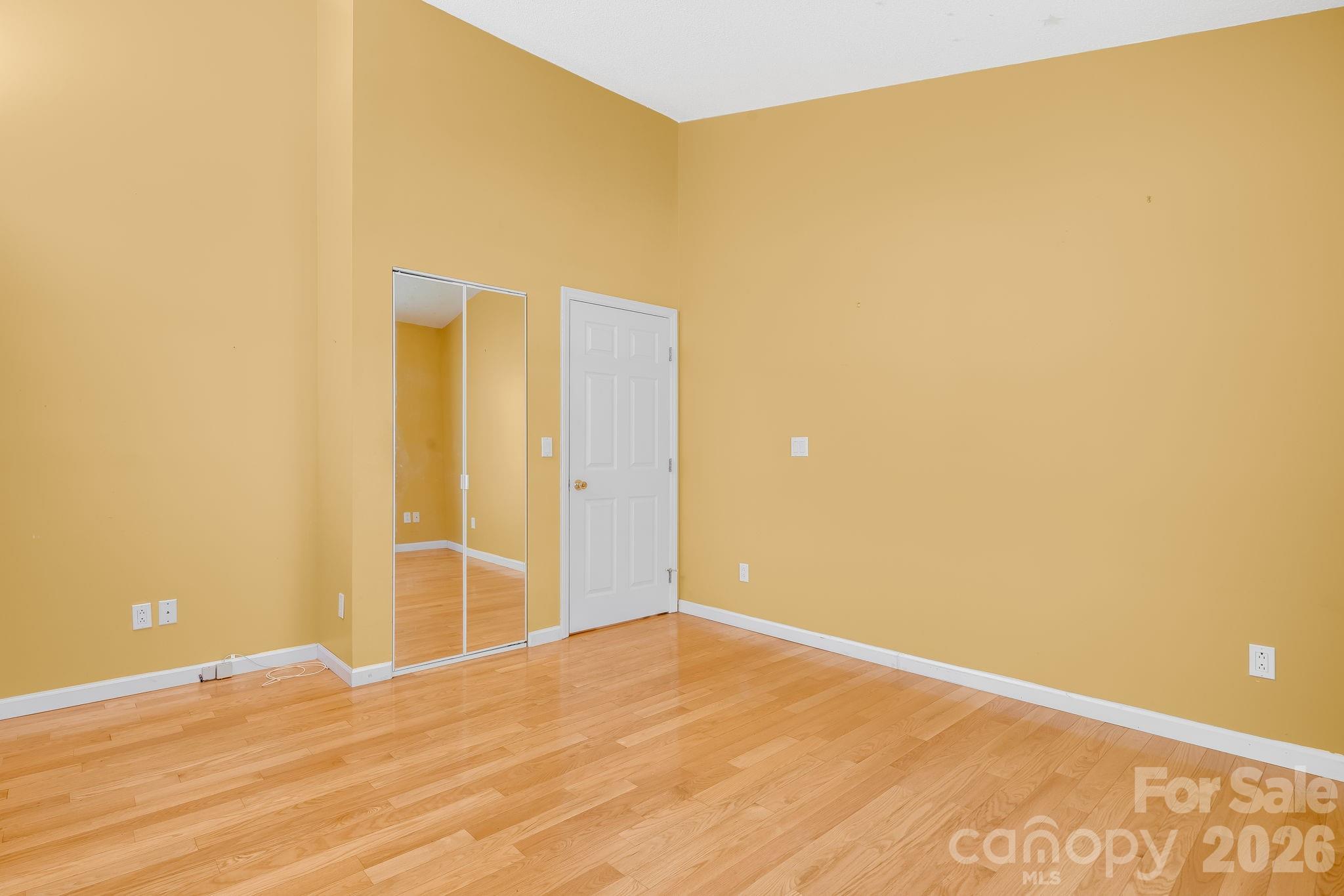 225 Arbor Lane — Hendersonville