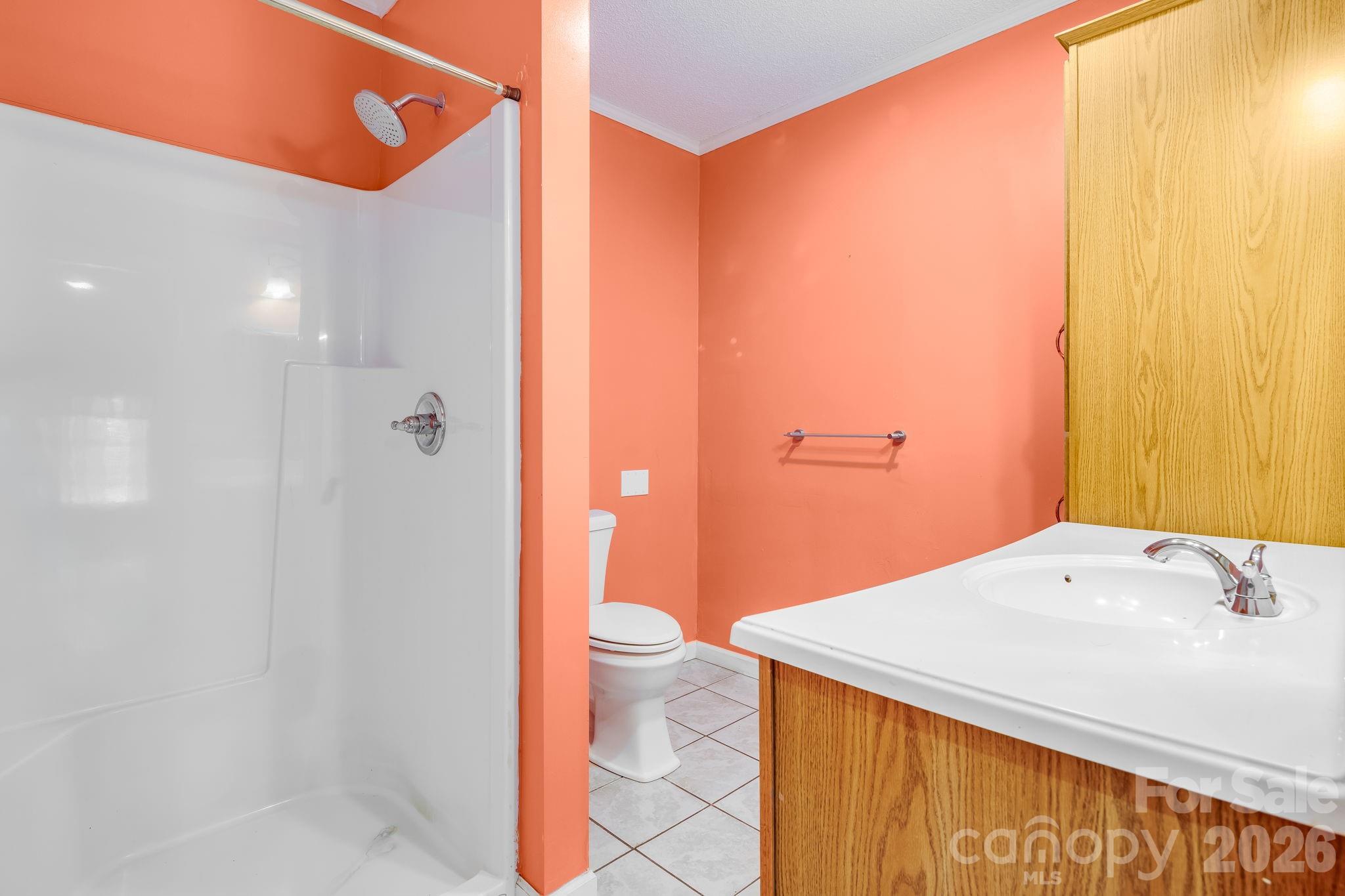 225 Arbor Lane — Hendersonville