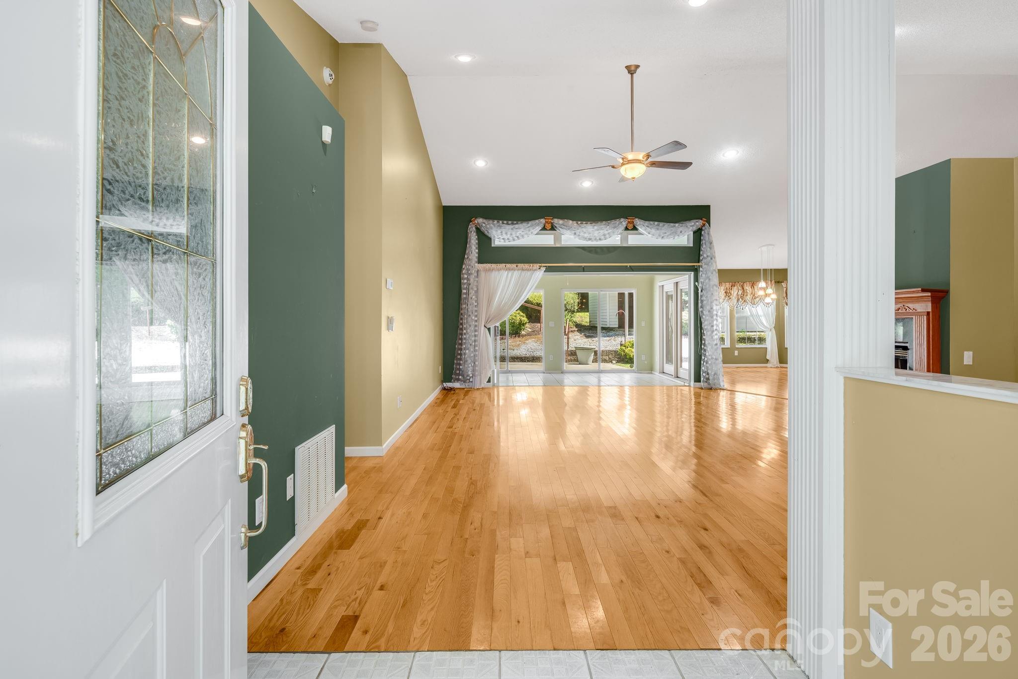 225 Arbor Lane — Hendersonville