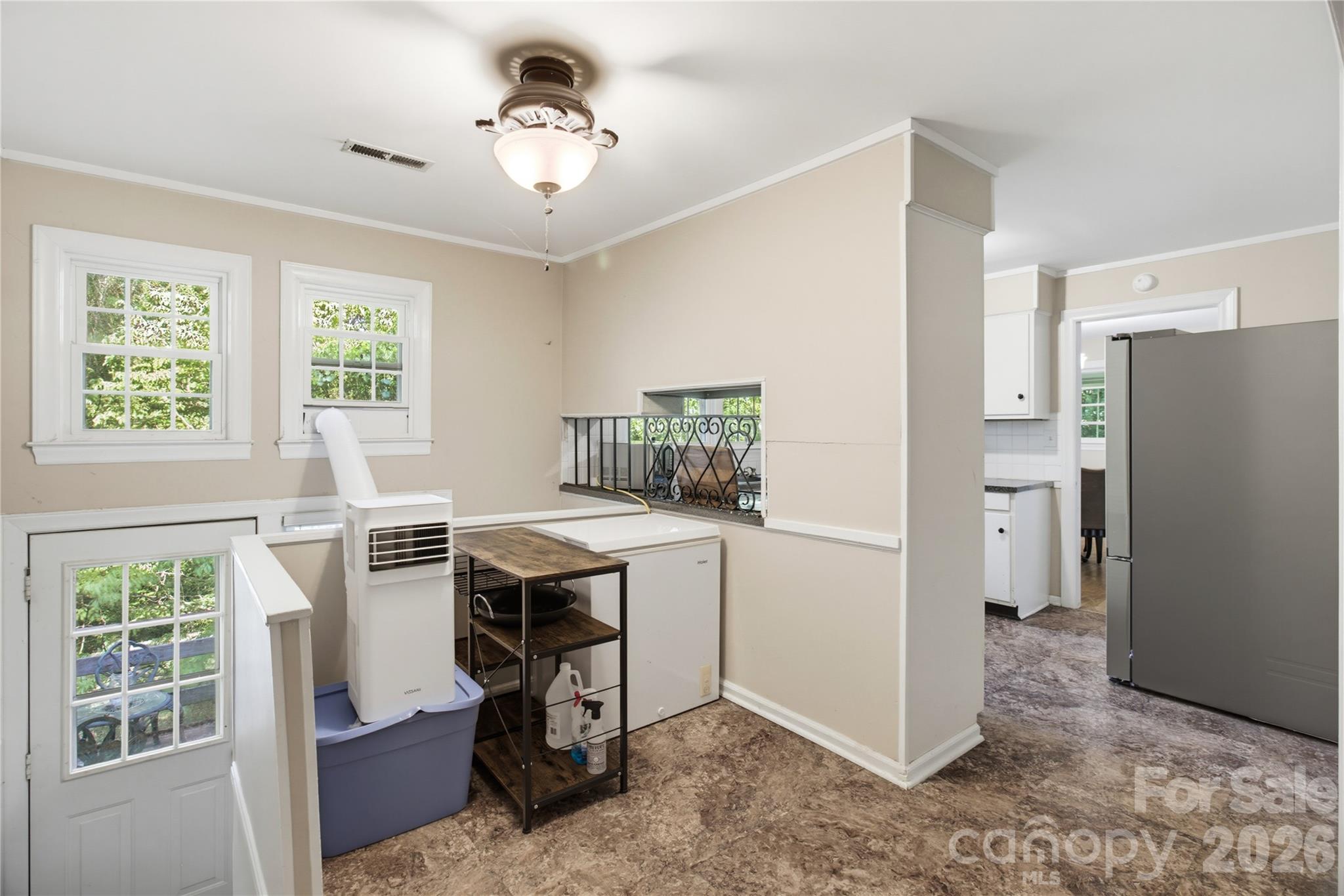 5675 Sweetbriar Road — Pfafftown