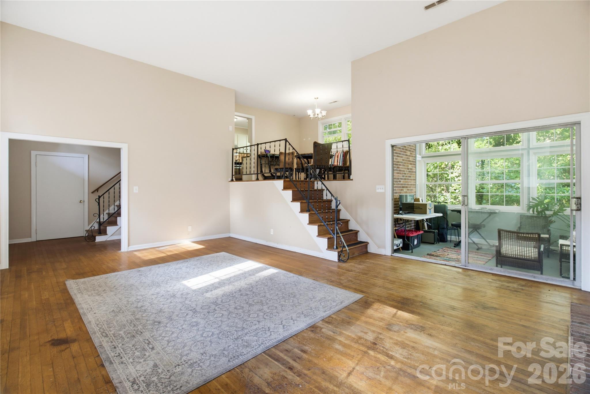 5675 Sweetbriar Road — Pfafftown