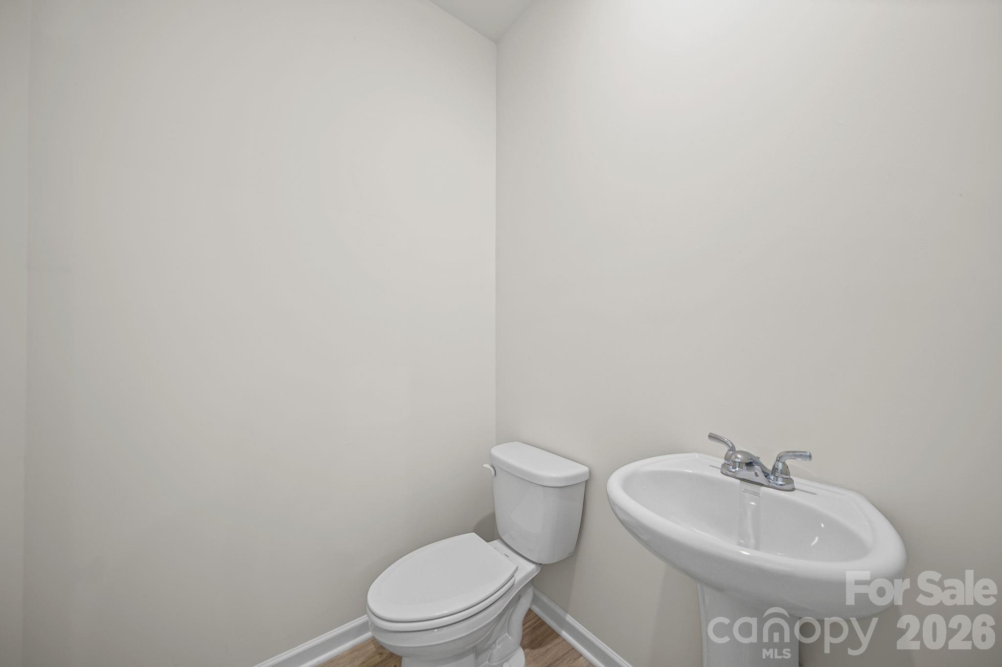 203 Hermitage Court — Shelby