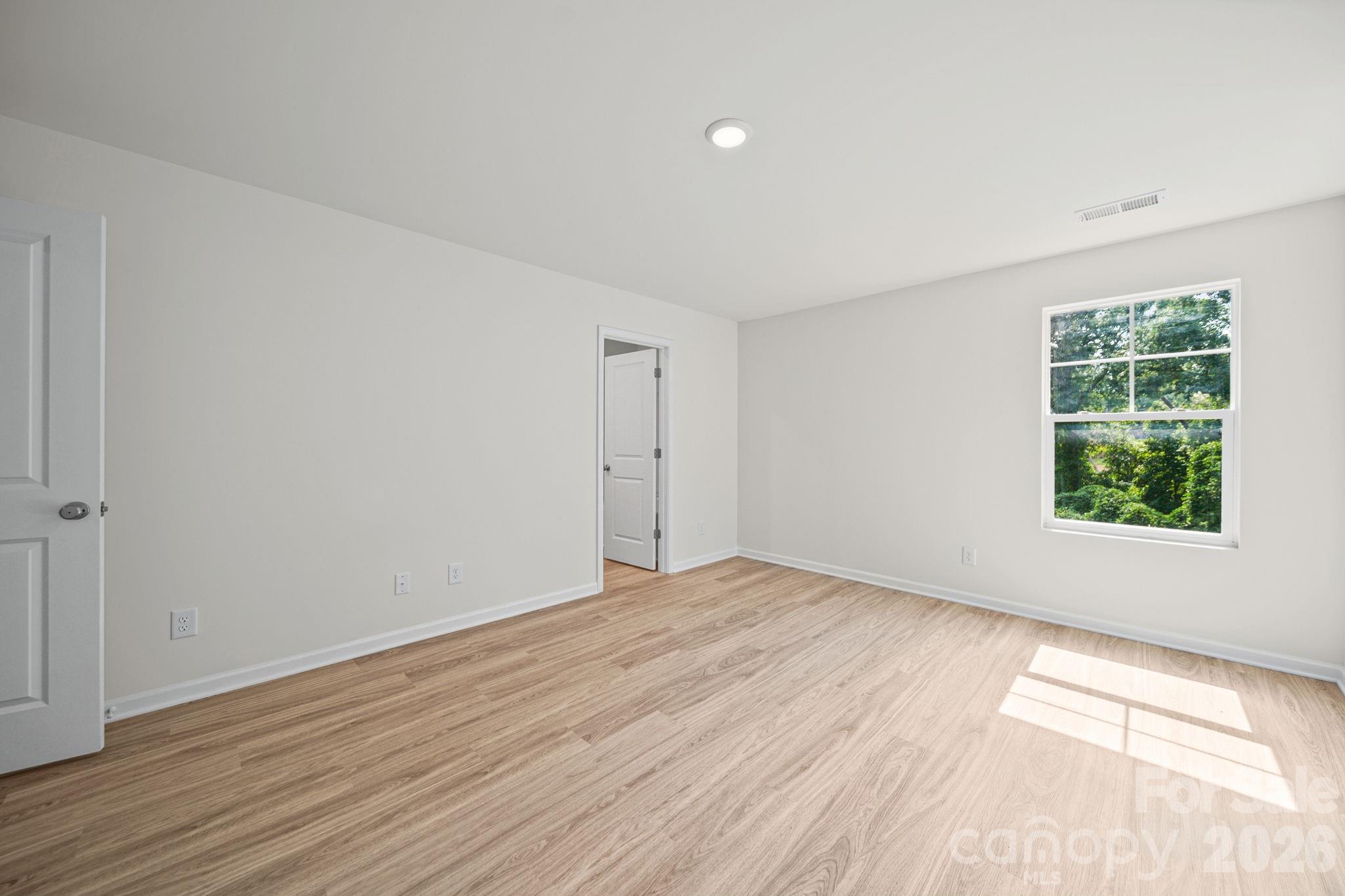 203 Hermitage Court — Shelby