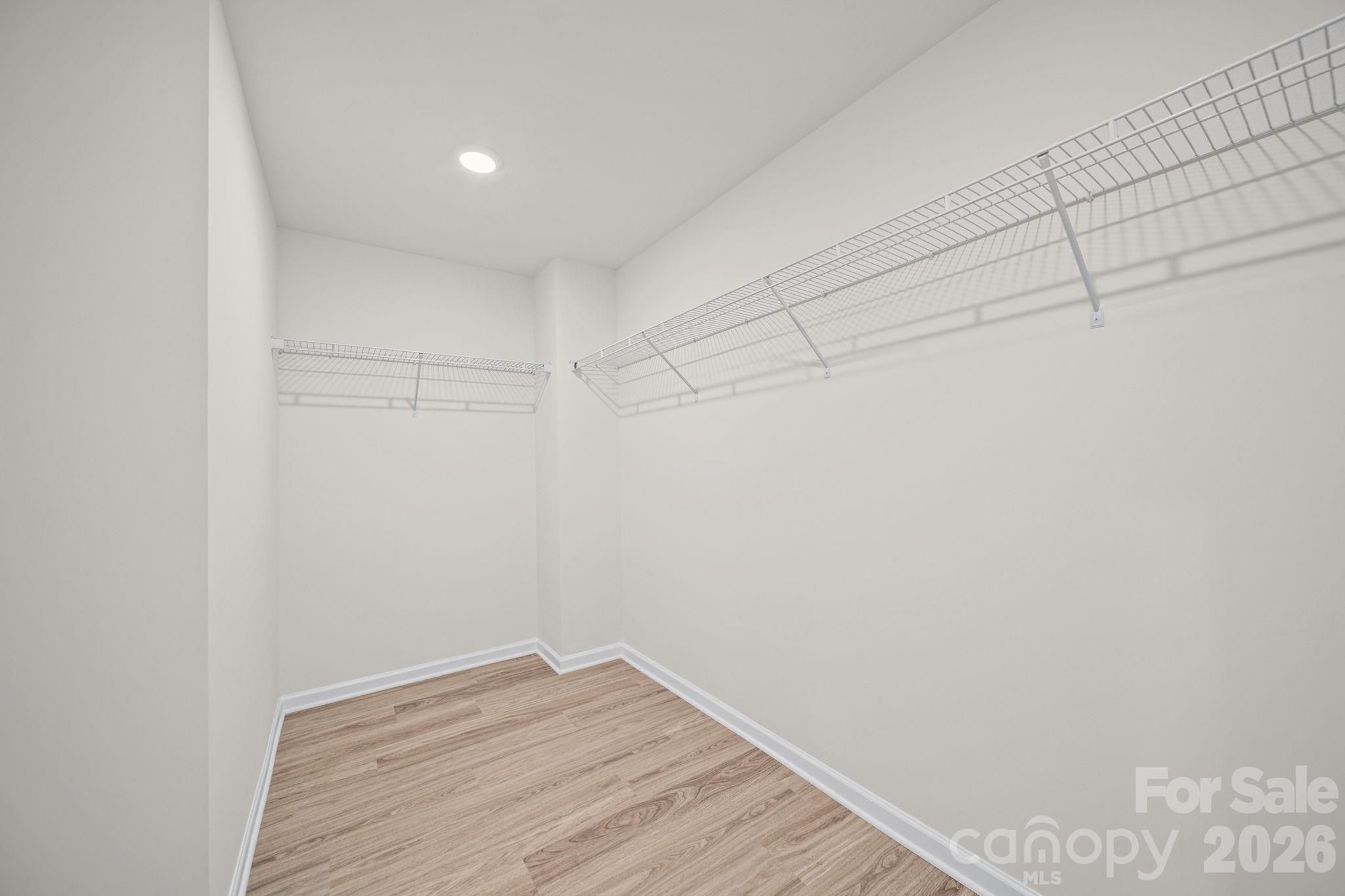 203 Hermitage Court — Shelby