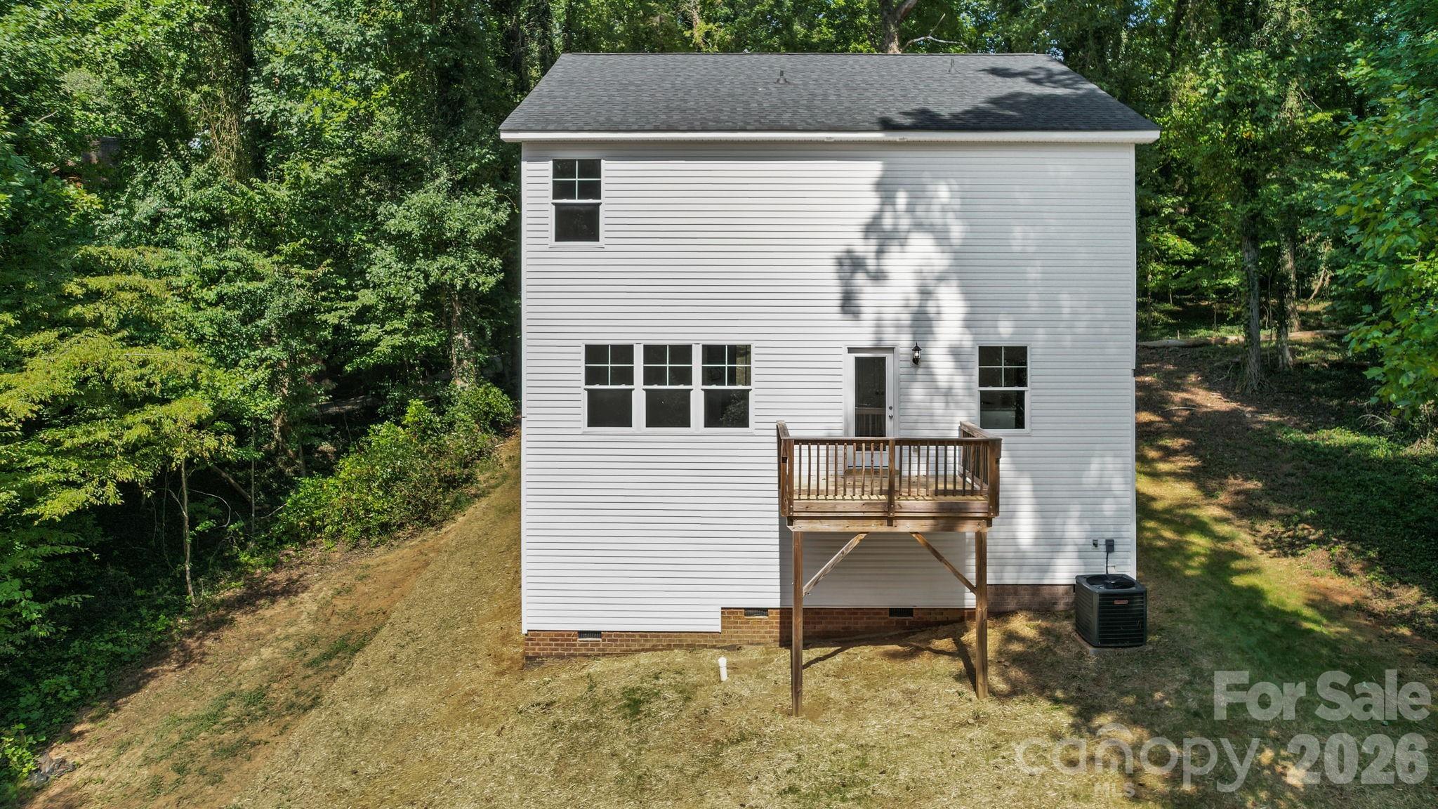 203 Hermitage Court — Shelby