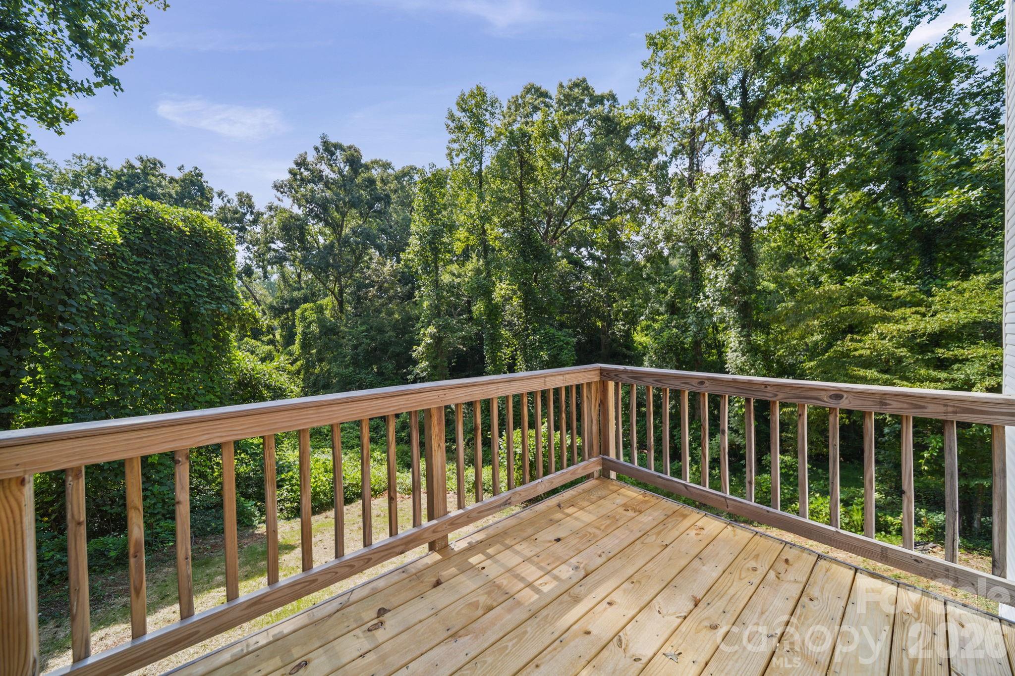 203 Hermitage Court — Shelby