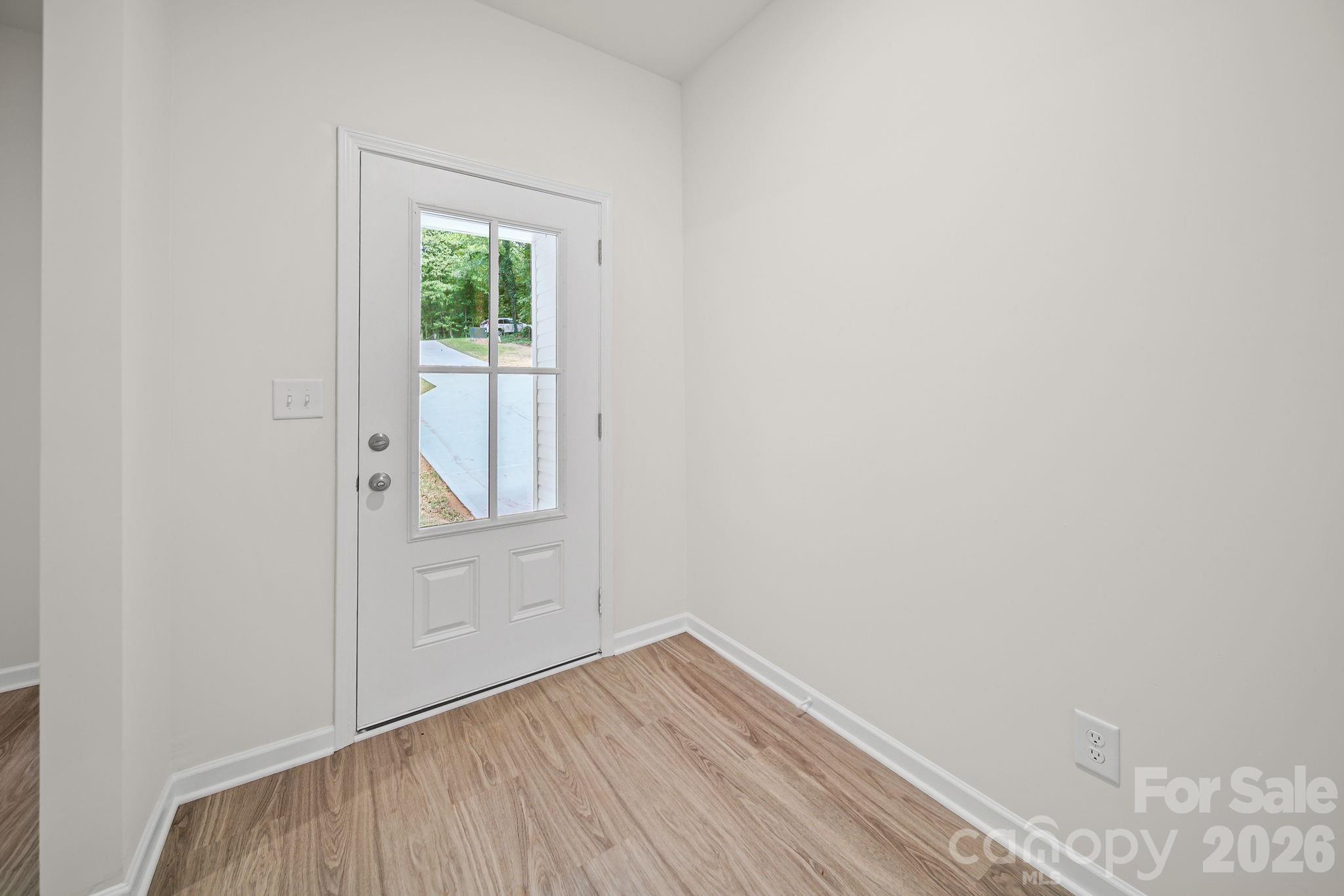 203 Hermitage Court — Shelby