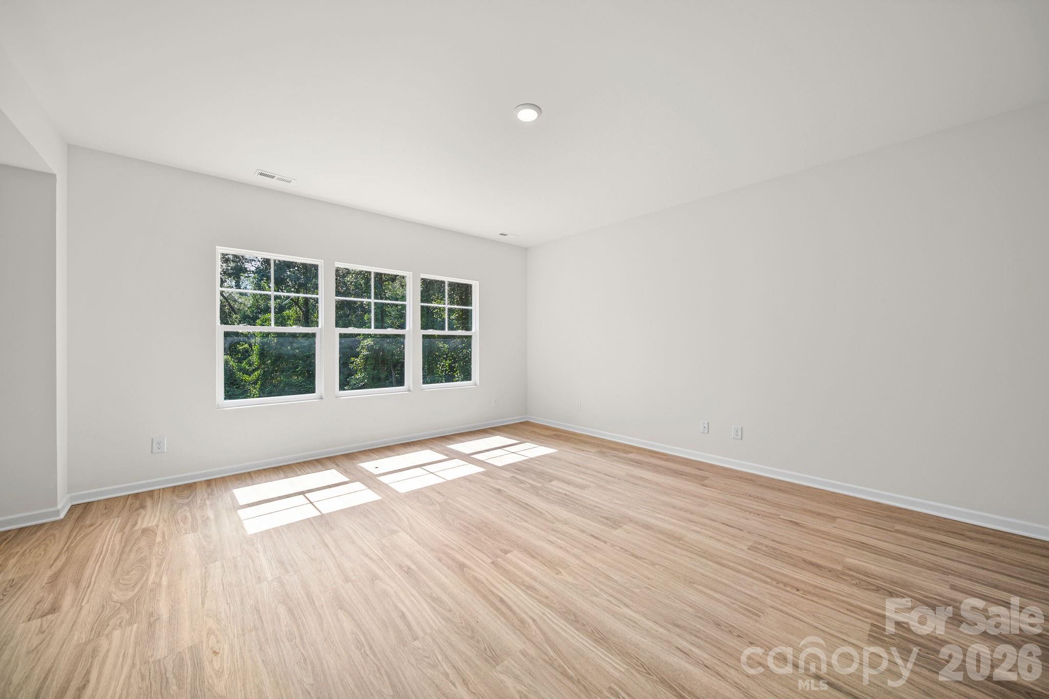 203 Hermitage Court — Shelby