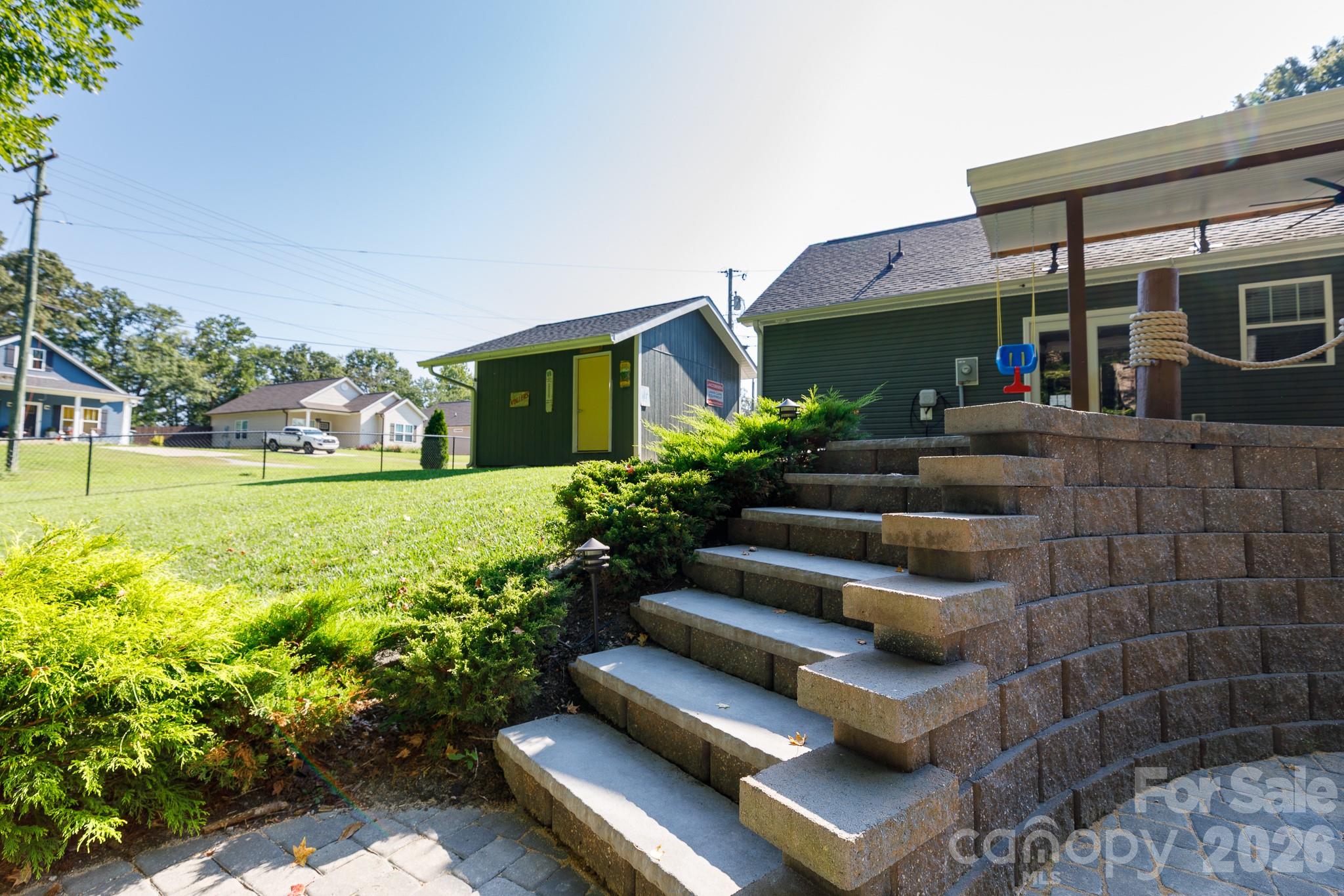 119 Fairmont Street — Clover