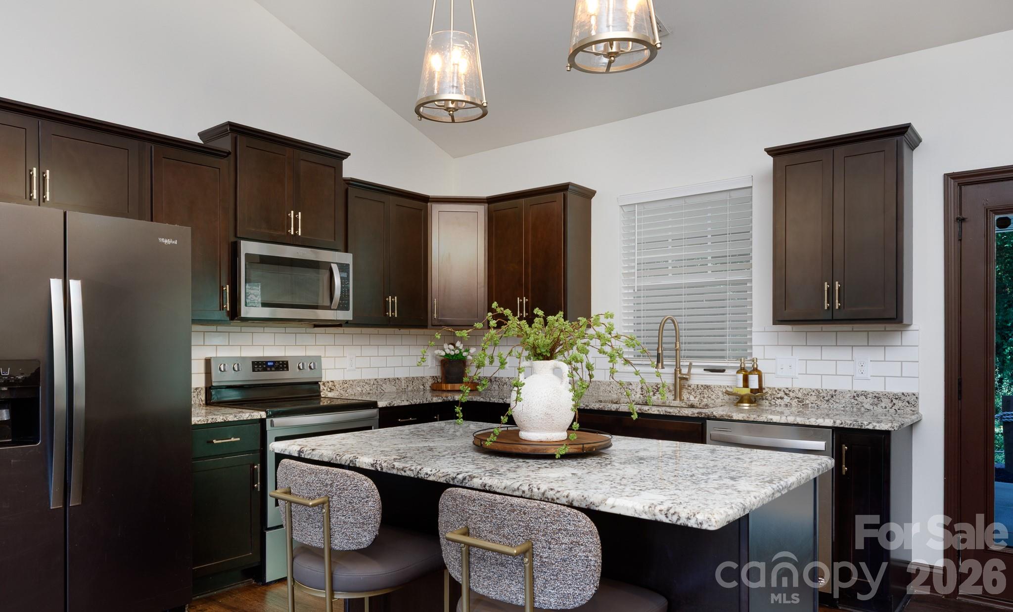 119 Fairmont Street — Clover