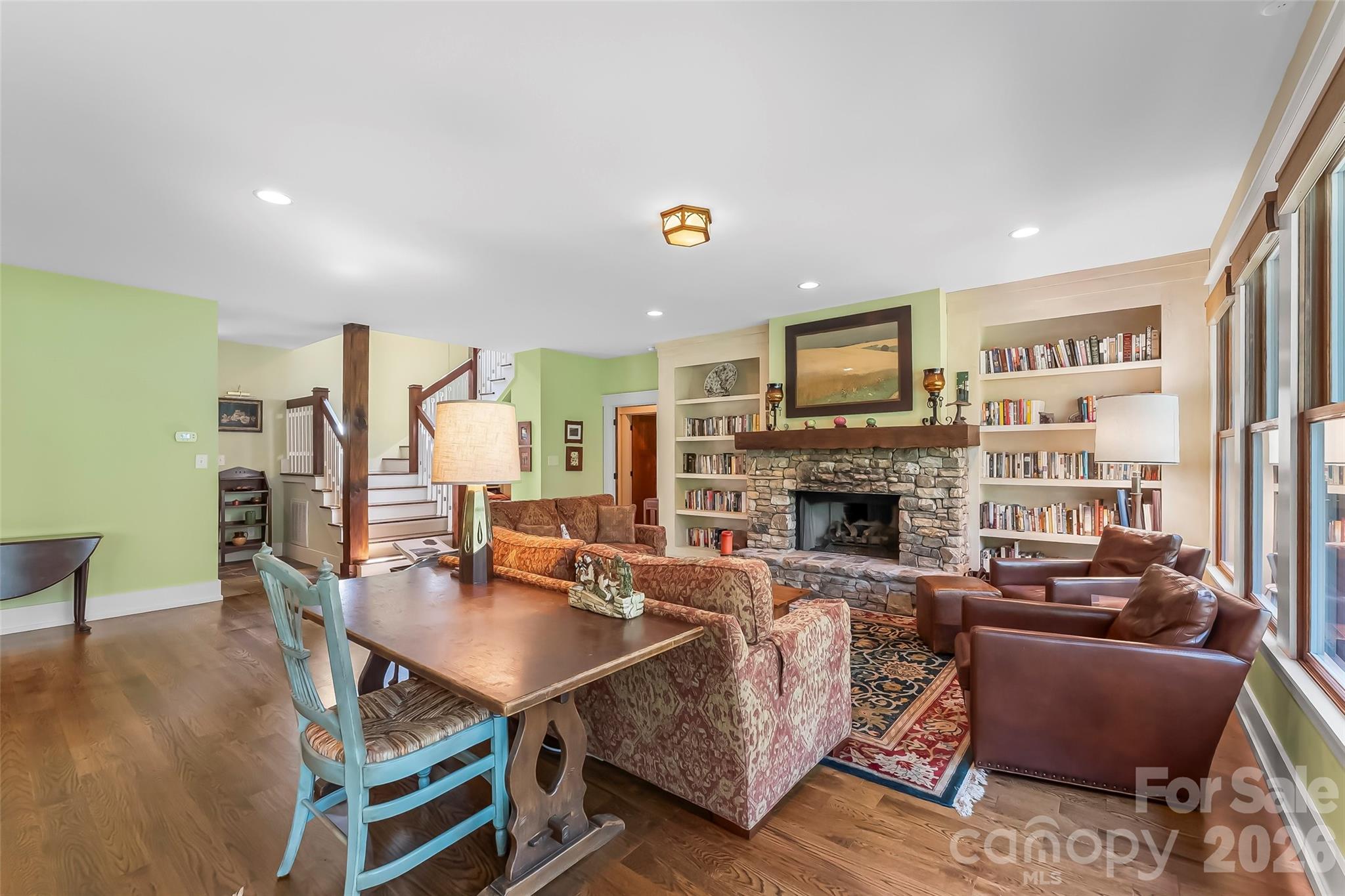 3201 Donahue Drive — Nebo