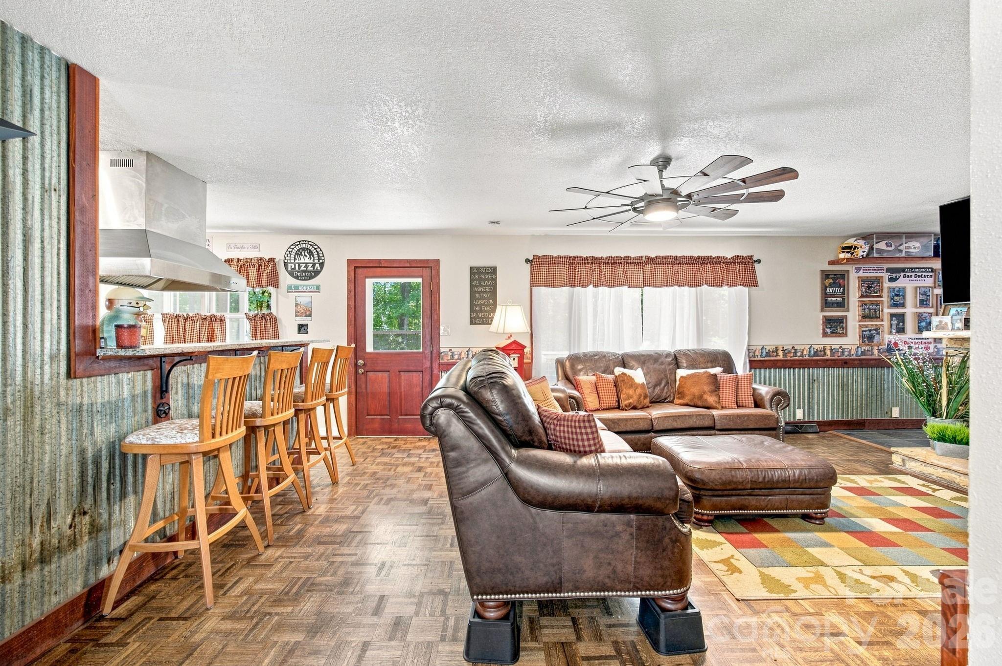 305 Heritage Circle — Statesville