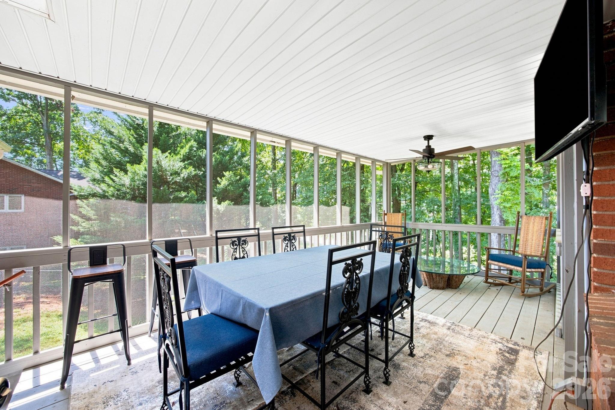 305 Heritage Circle — Statesville
