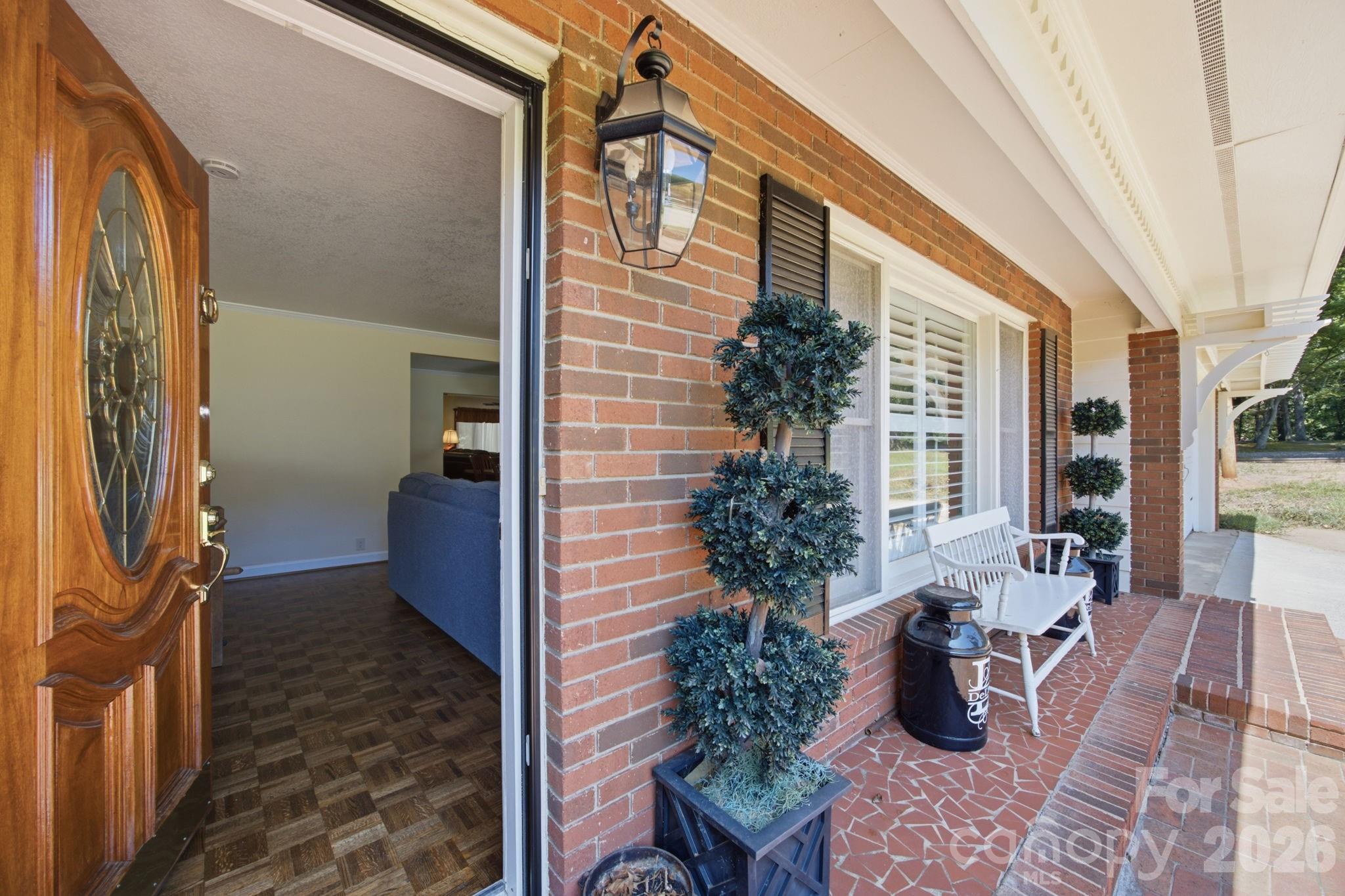 305 Heritage Circle — Statesville