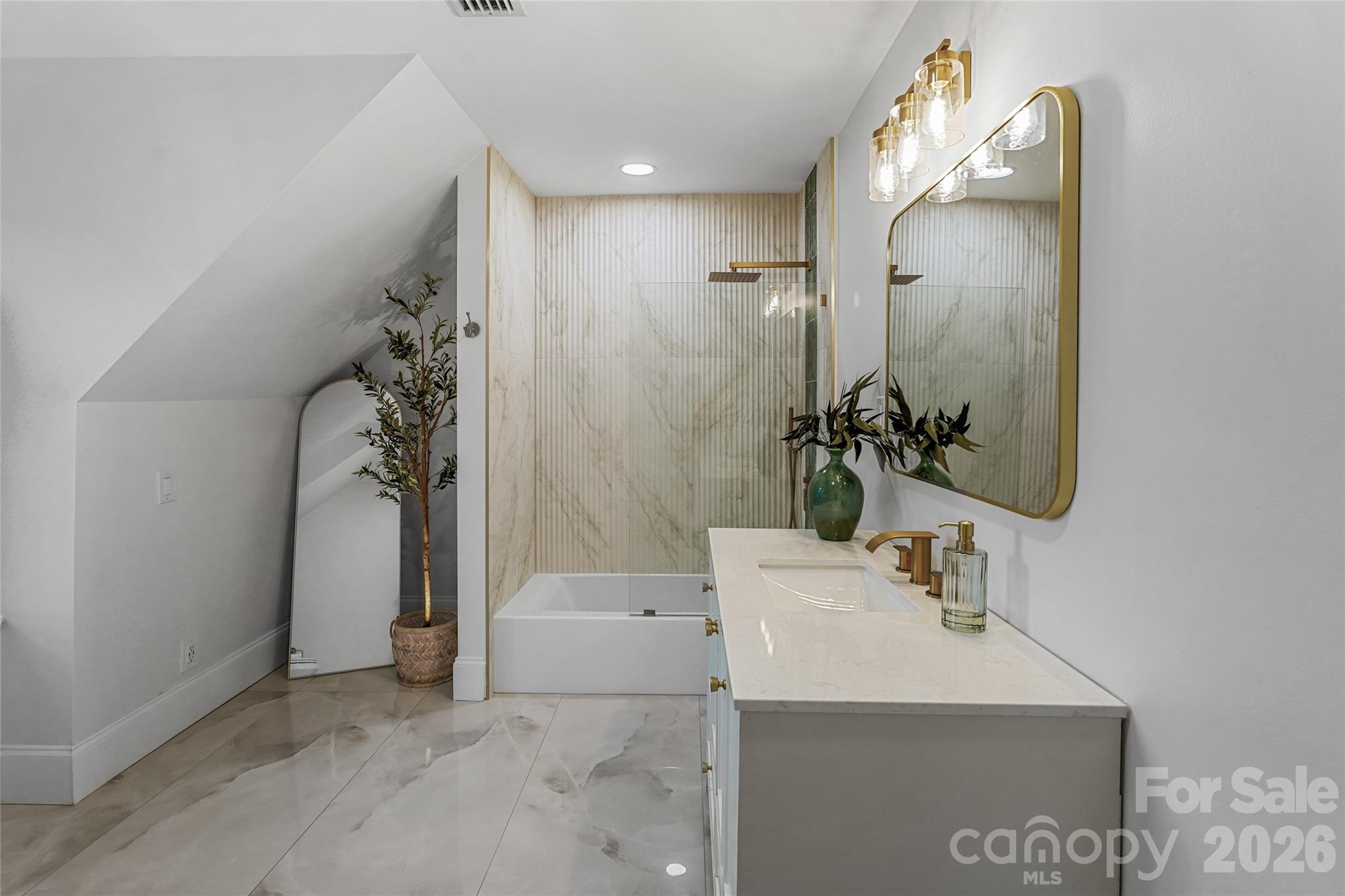 2201 Whilden Court — Charlotte