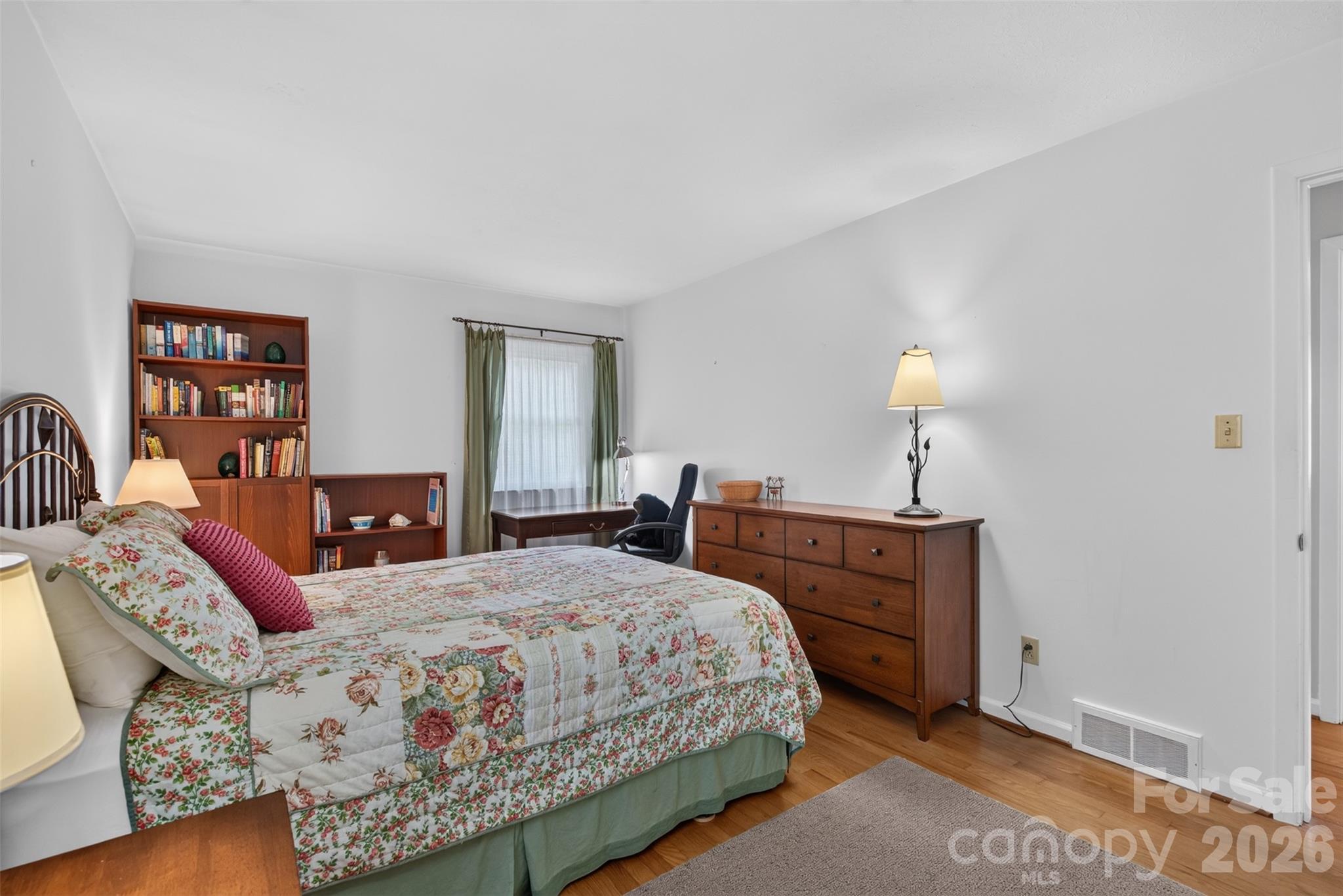 7 Mountainbrook Road — Asheville
