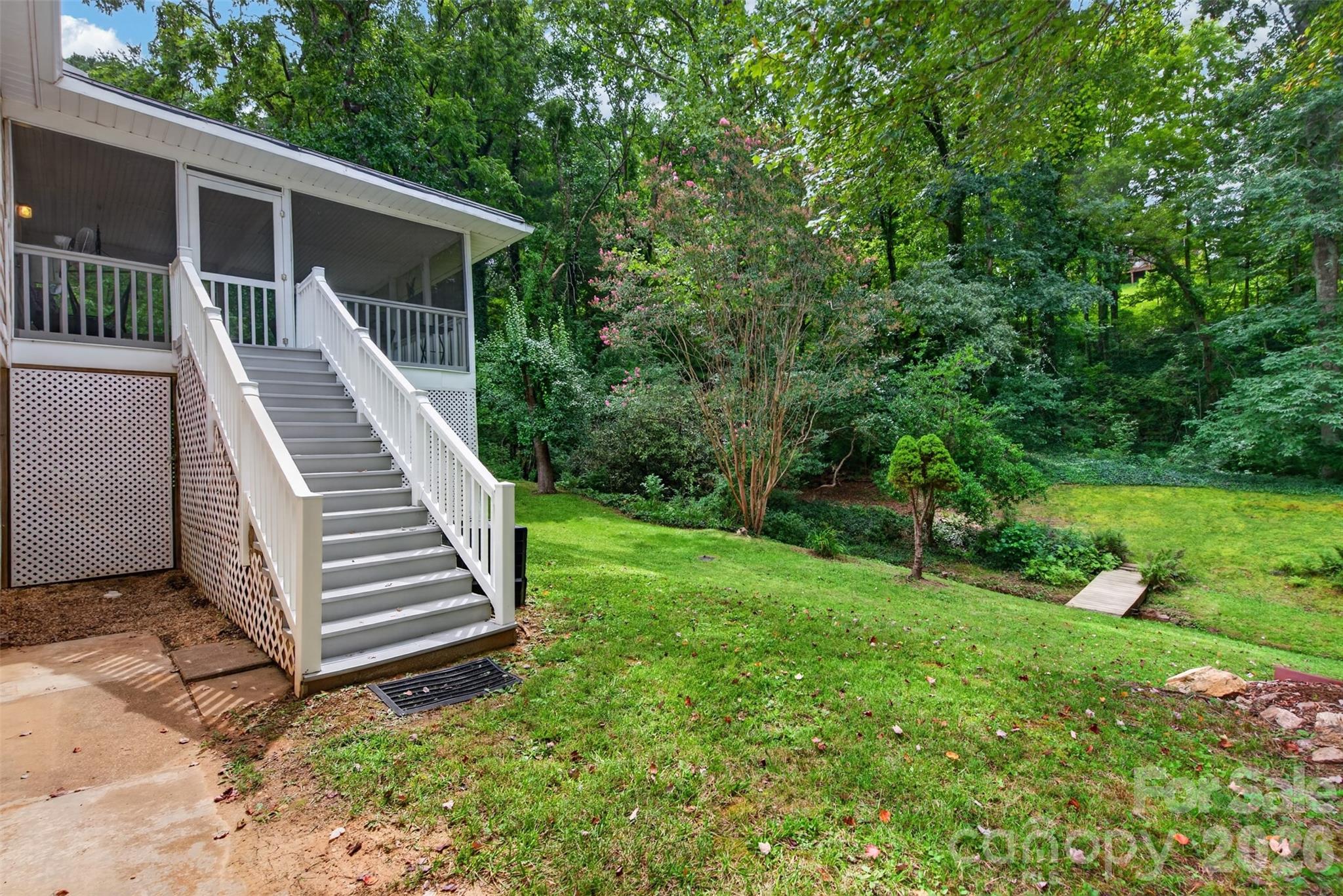 7 Mountainbrook Road — Asheville
