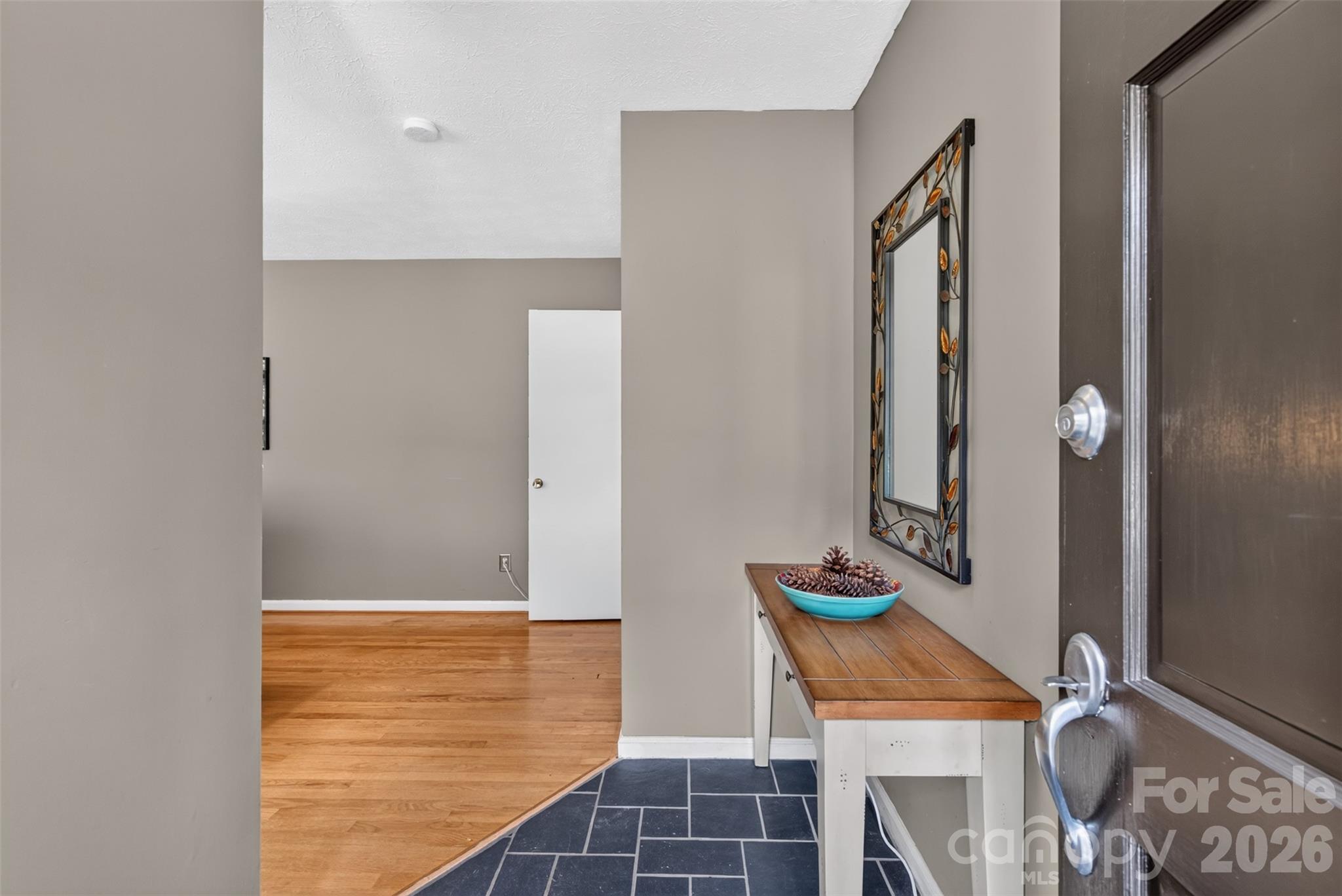 7 Mountainbrook Road — Asheville