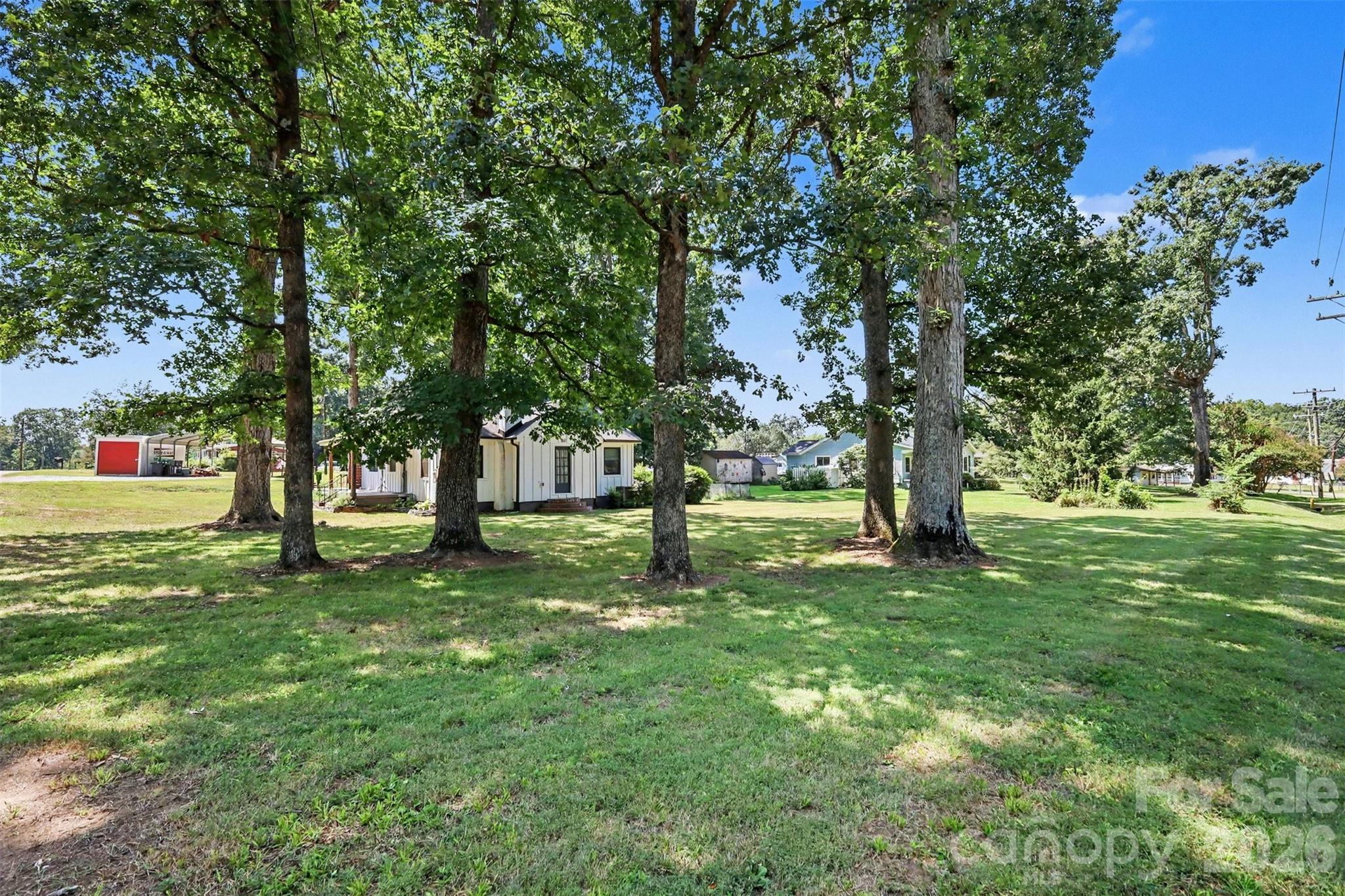 801 W Catawba Avenue — Mount Holly