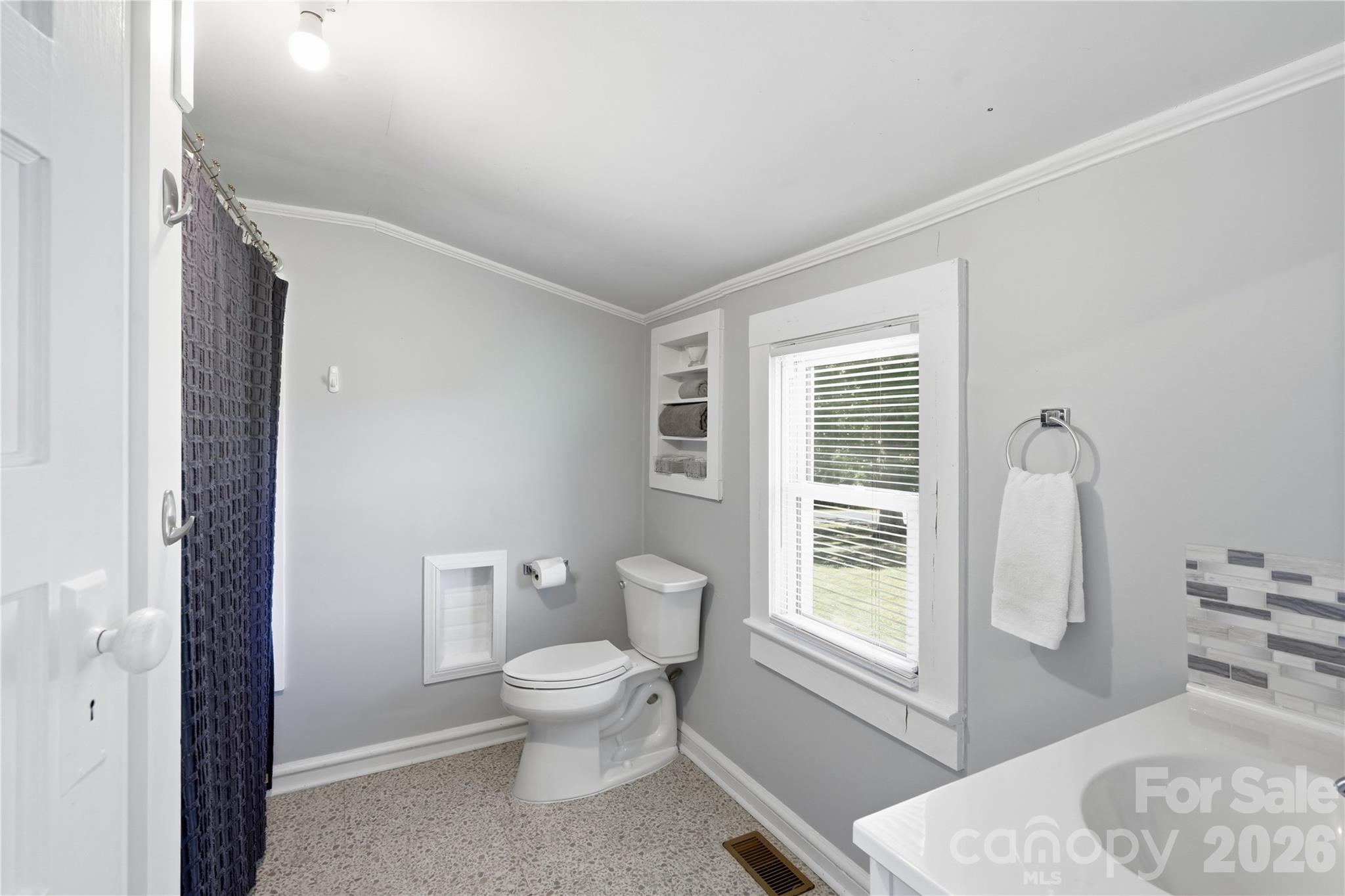32372 Hugh Road — Albemarle