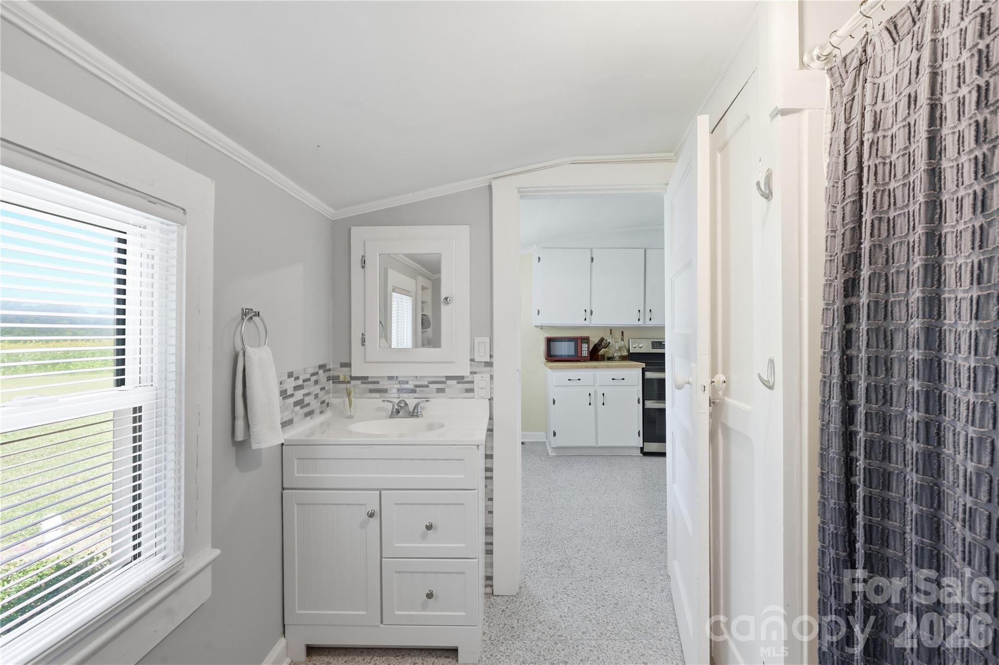 32372 Hugh Road — Albemarle