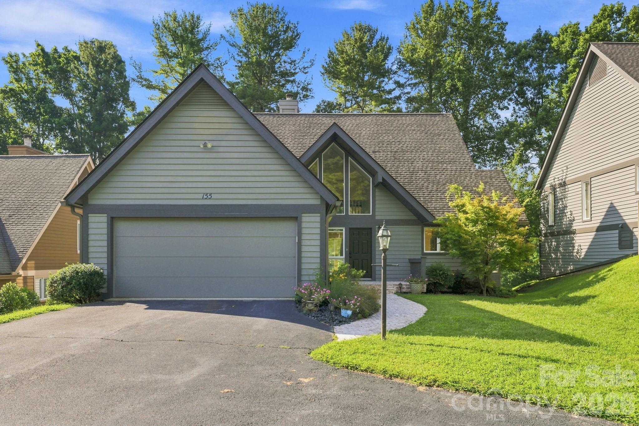 155 Winding Meadows Drive — Flat Rock