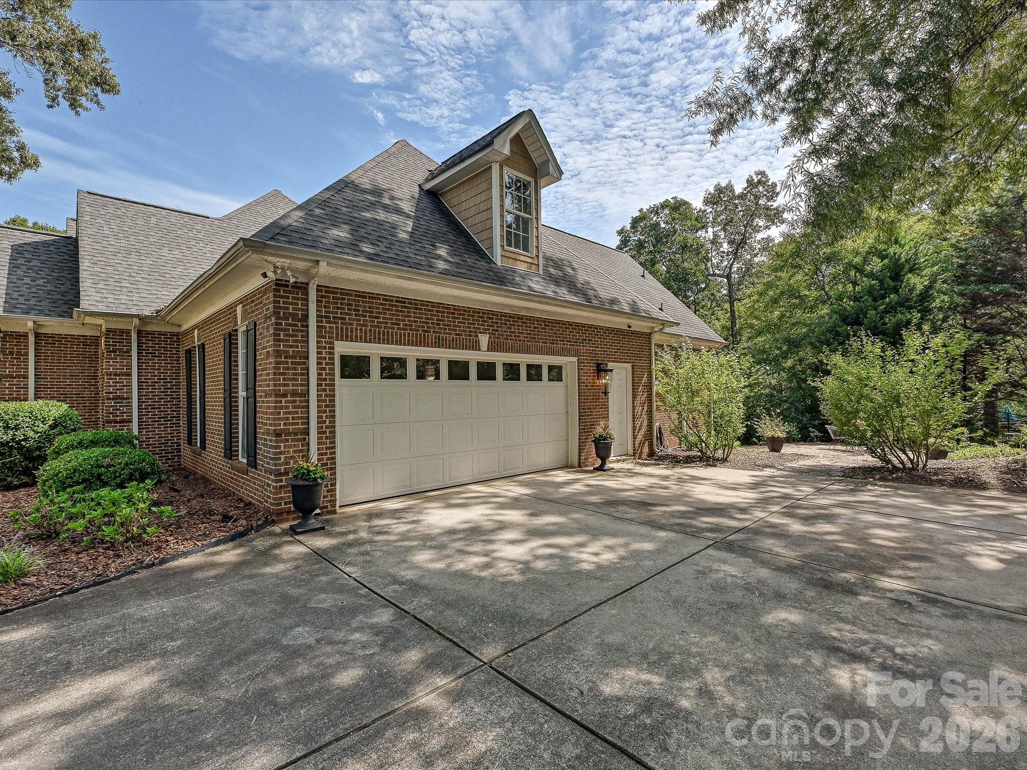 2801 Telefair Lane — Monroe
