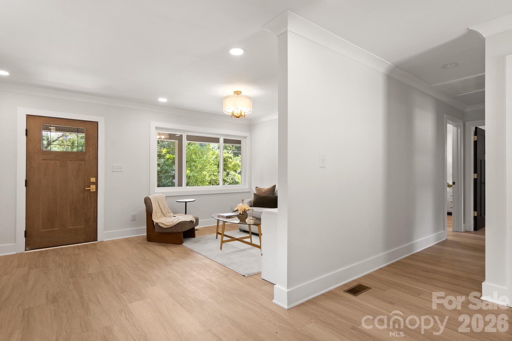 546 W Kingston Avenue — Charlotte