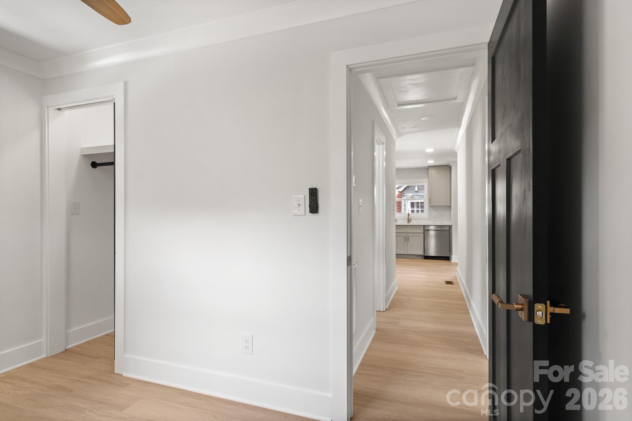 546 W Kingston Avenue — Charlotte