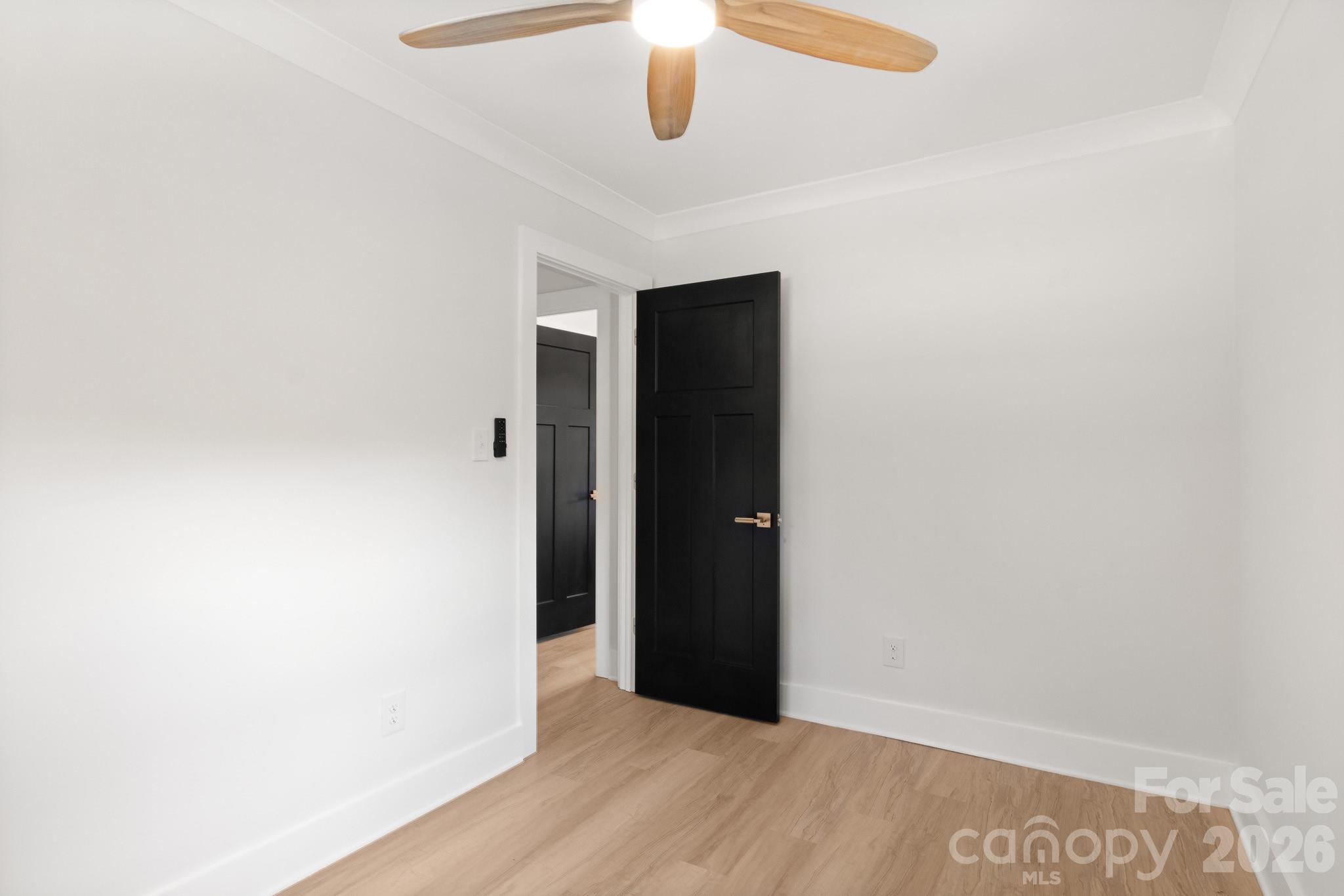 546 W Kingston Avenue — Charlotte