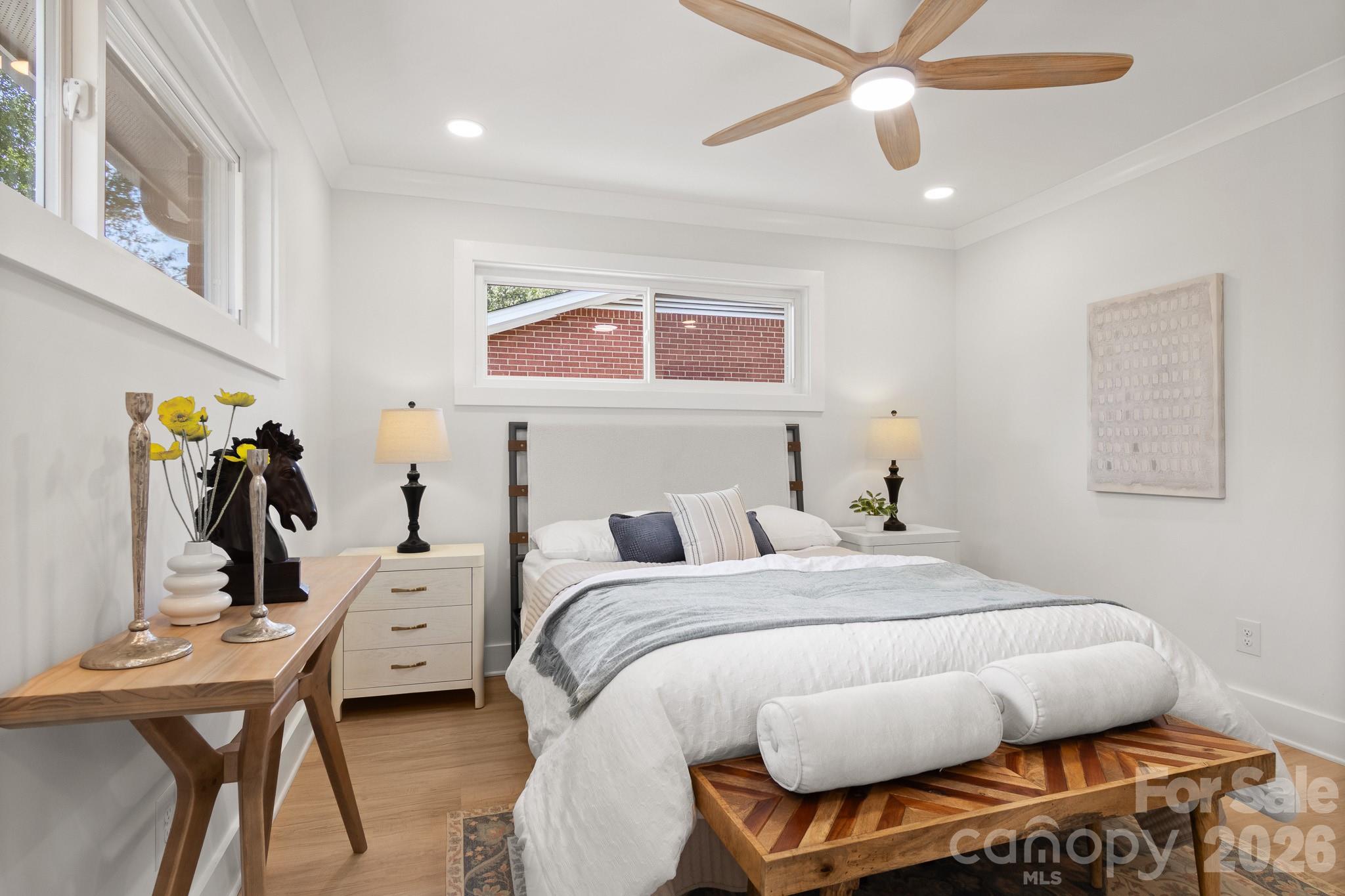 546 W Kingston Avenue — Charlotte