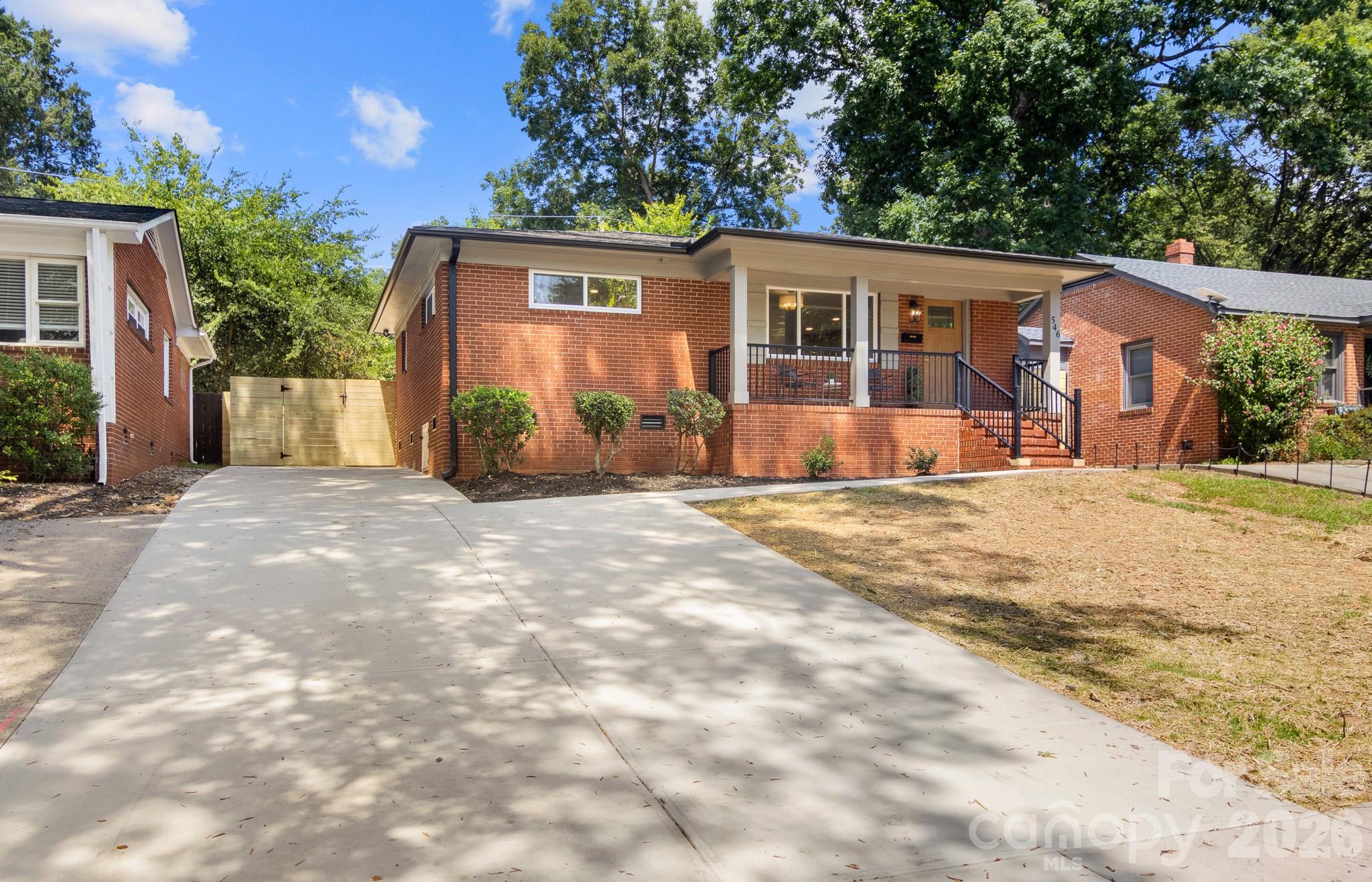 546 W Kingston Avenue — Charlotte