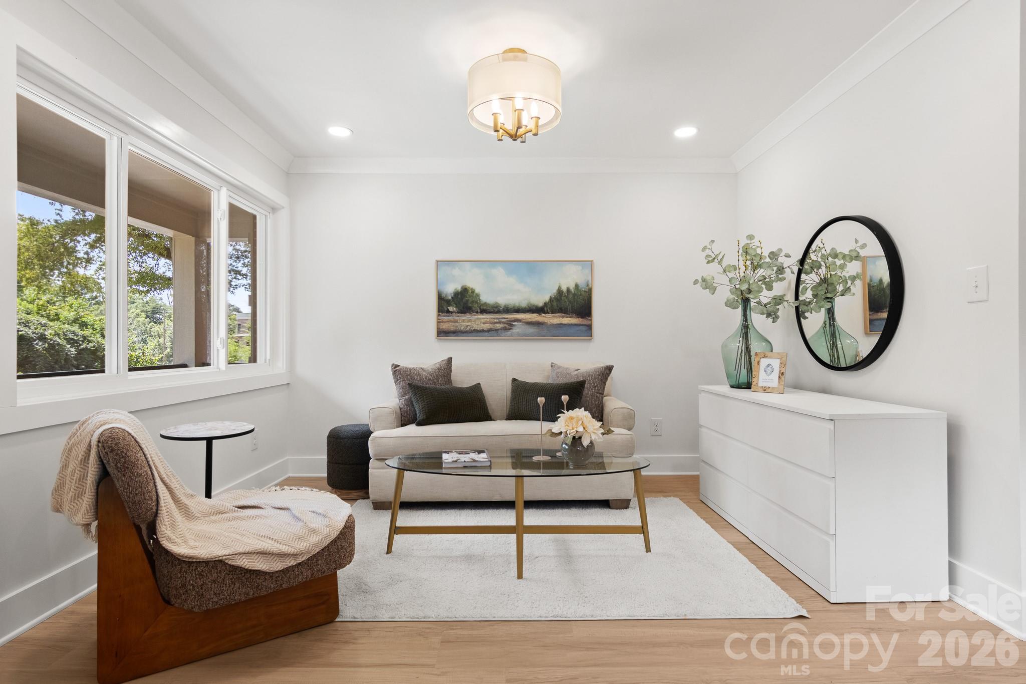 546 W Kingston Avenue — Charlotte
