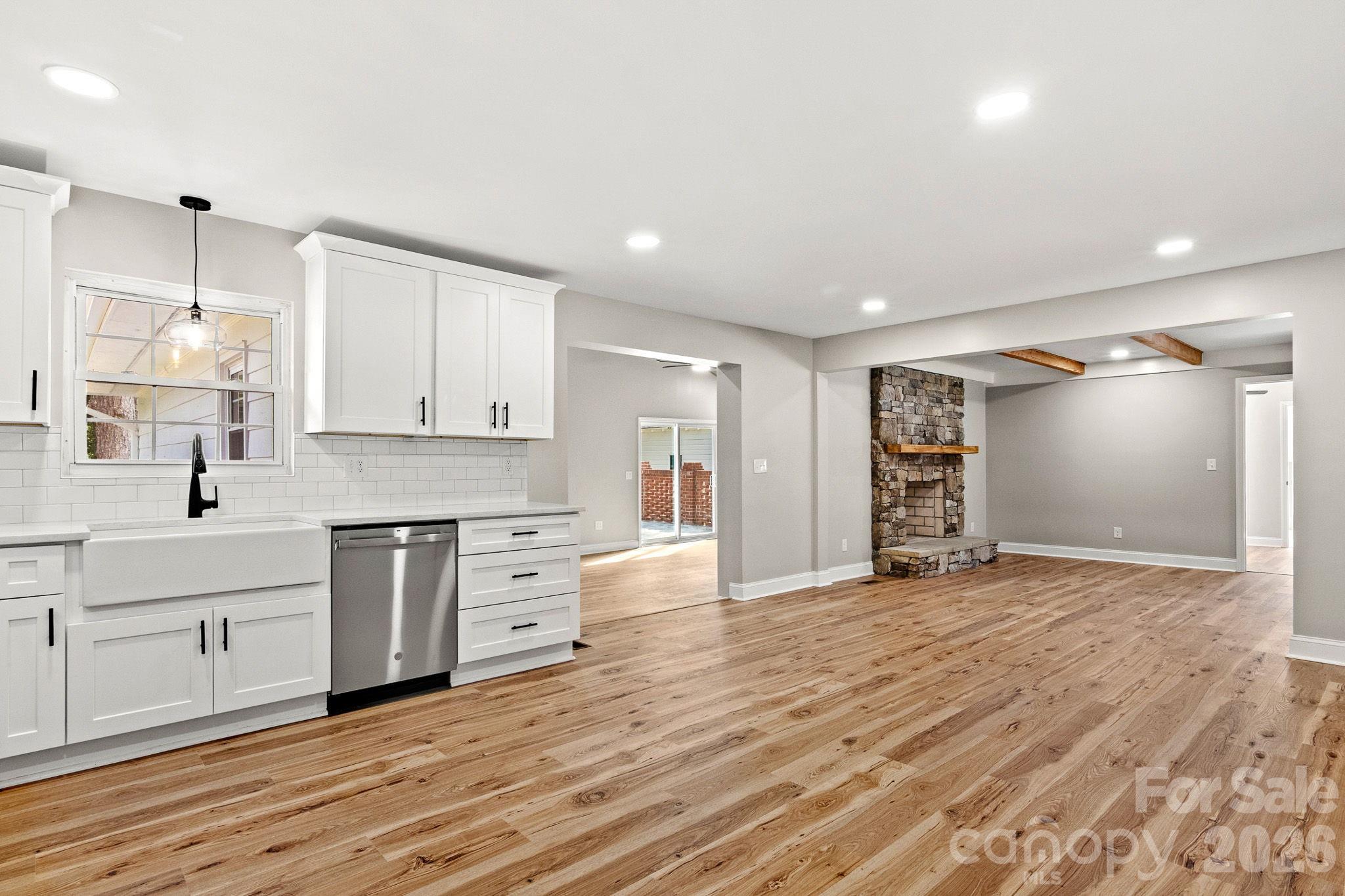 1103 W Elm Street — Shelby