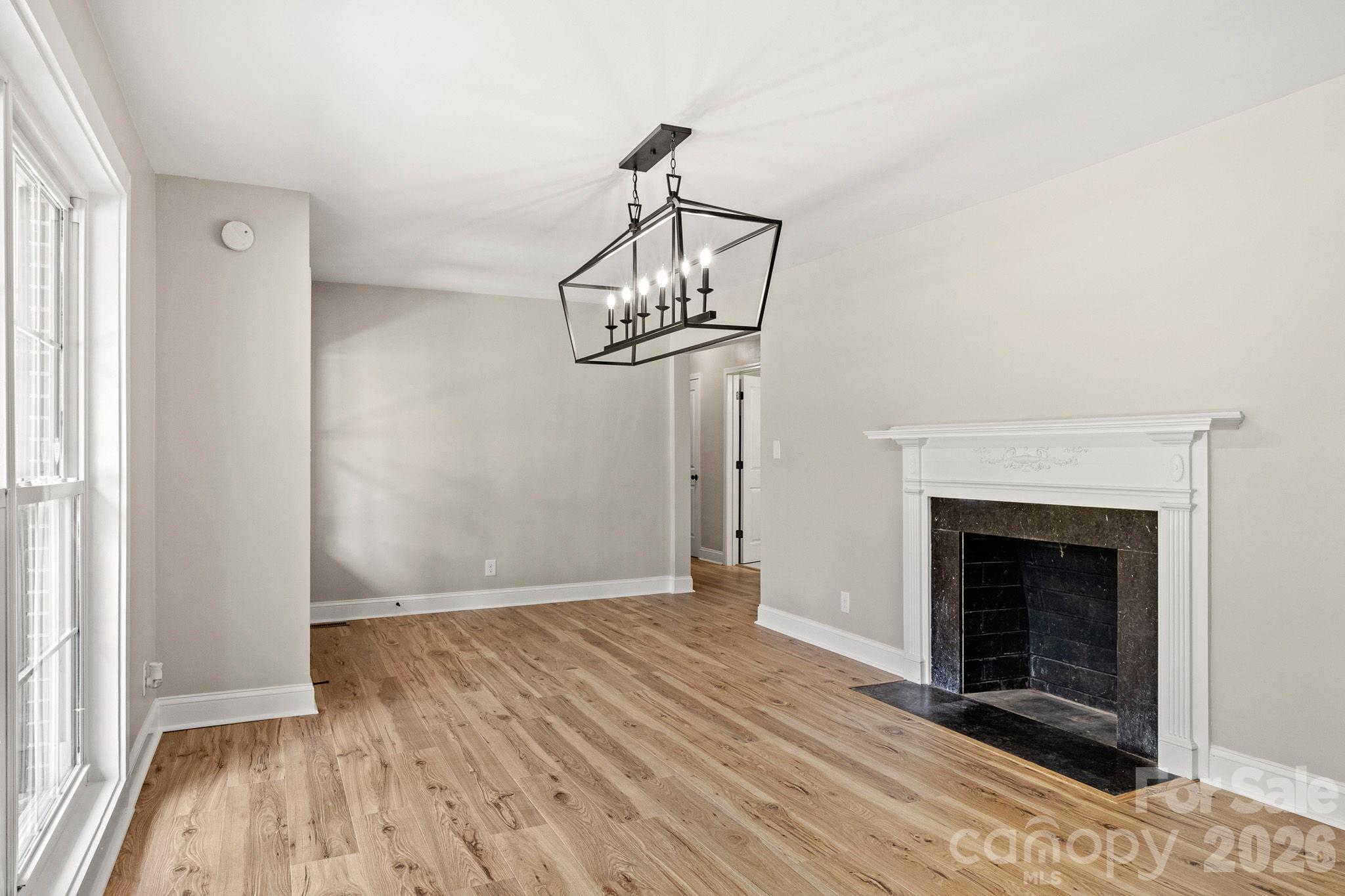 1103 W Elm Street — Shelby