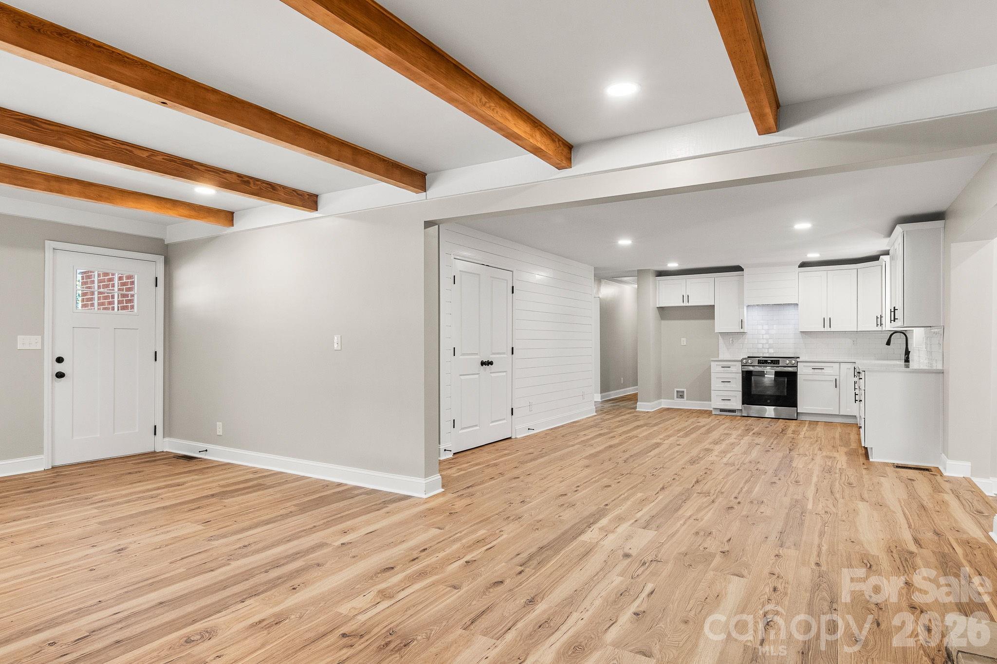 1103 W Elm Street — Shelby