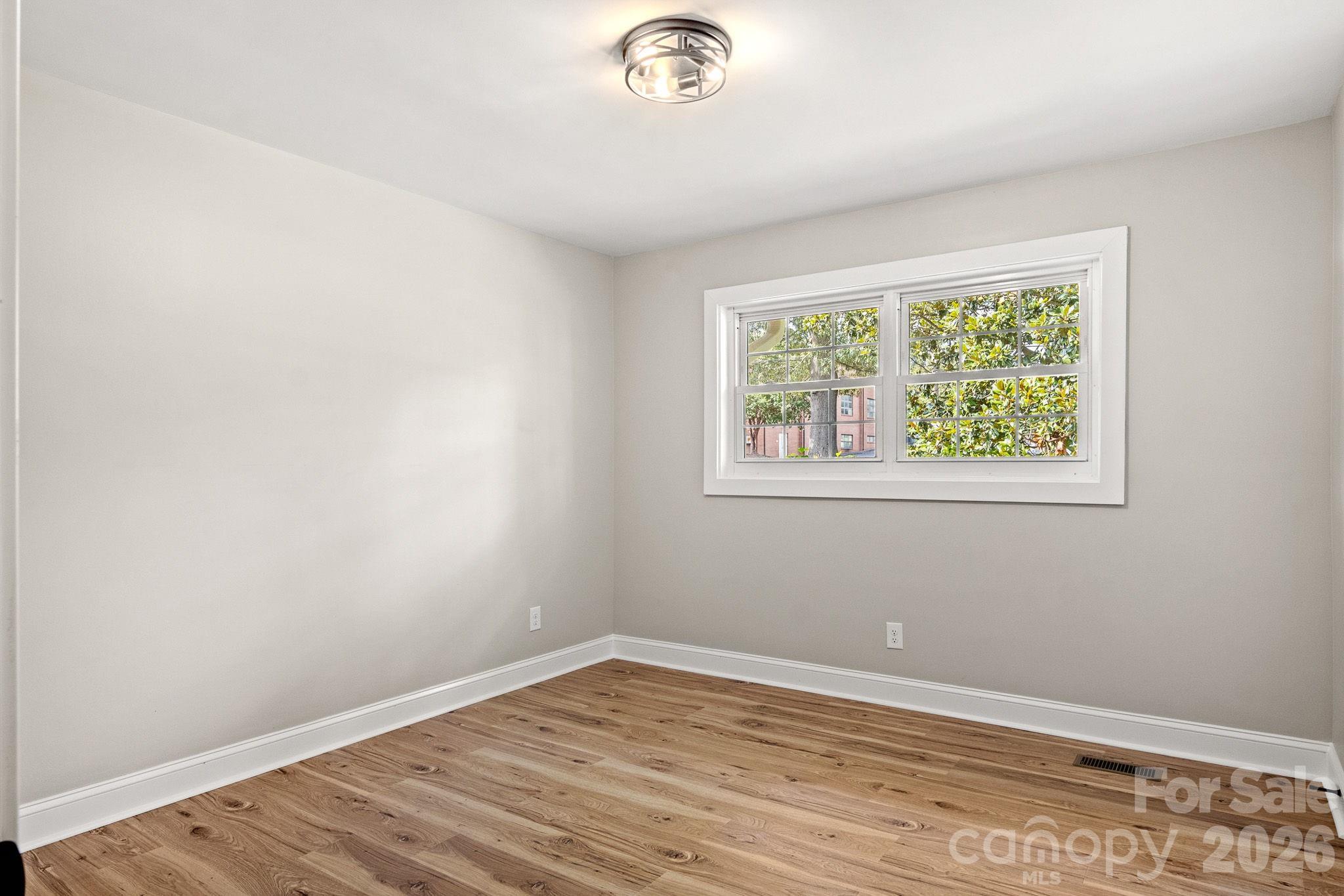1103 W Elm Street — Shelby