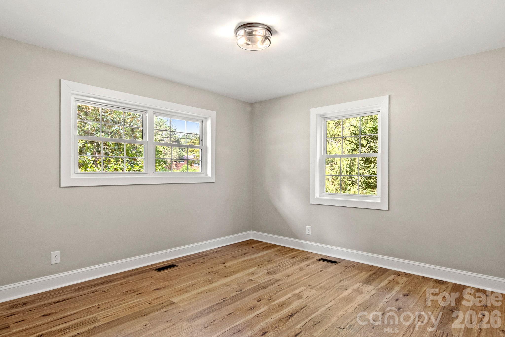 1103 W Elm Street — Shelby