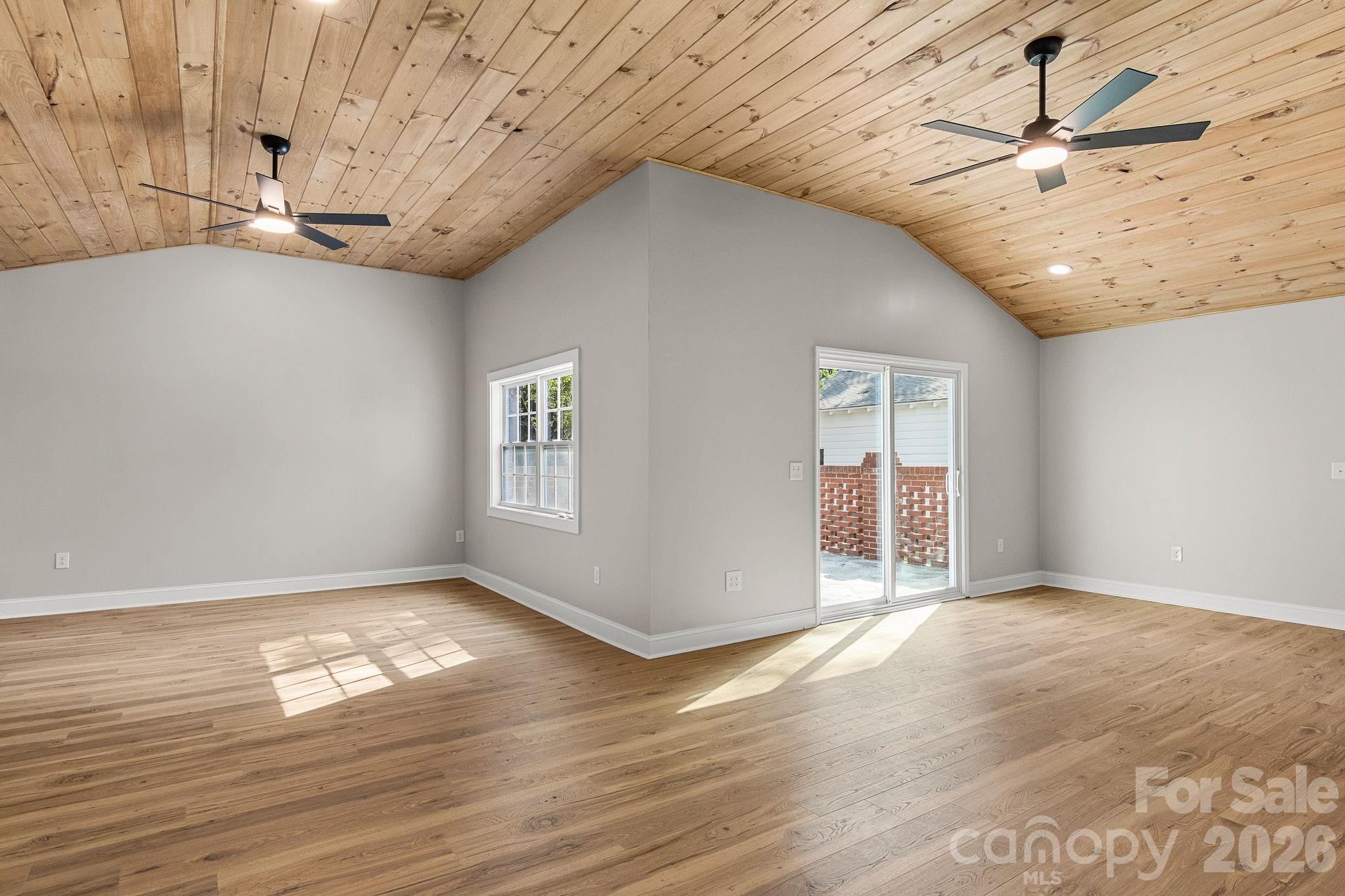 1103 W Elm Street — Shelby