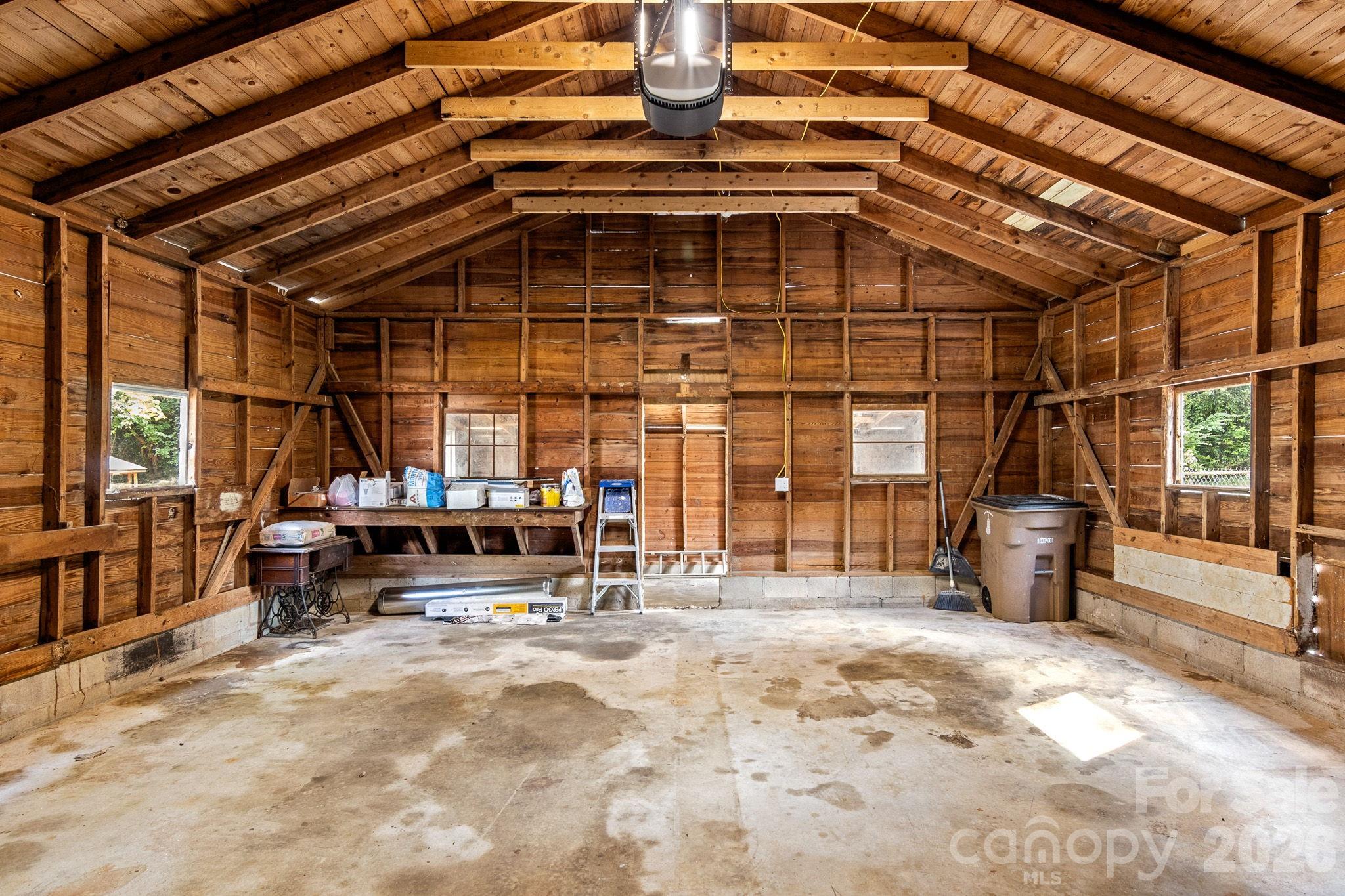 1103 W Elm Street — Shelby