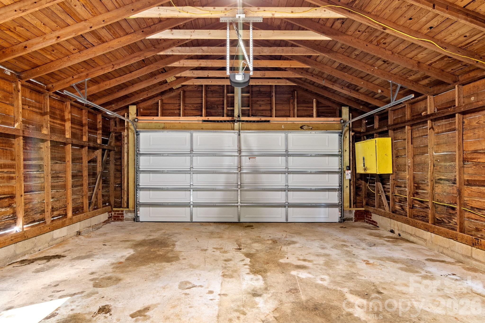 1103 W Elm Street — Shelby