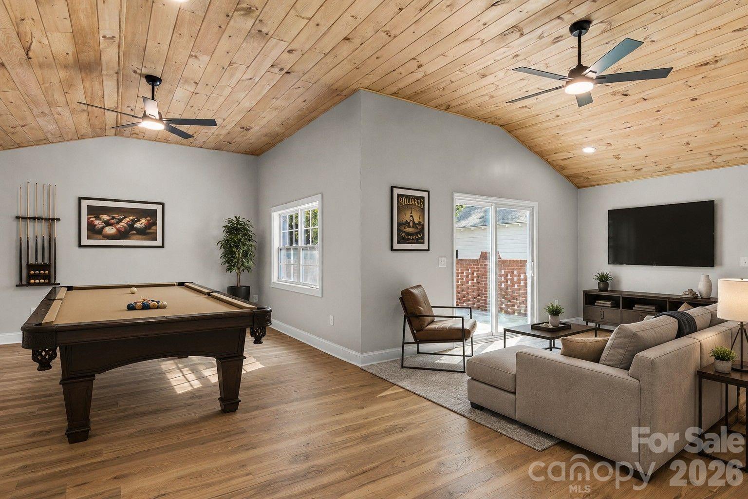 1103 W Elm Street — Shelby