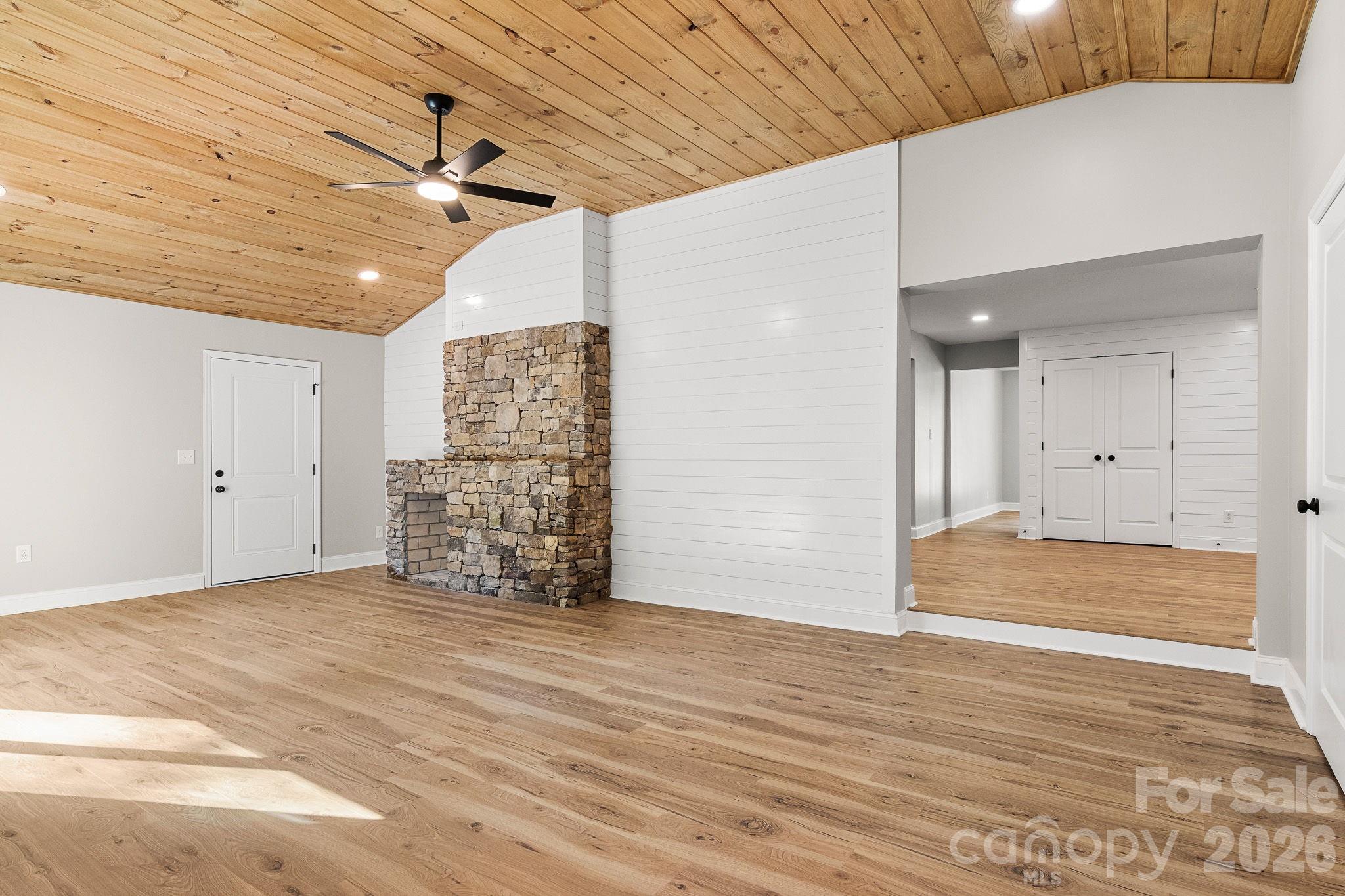 1103 W Elm Street — Shelby
