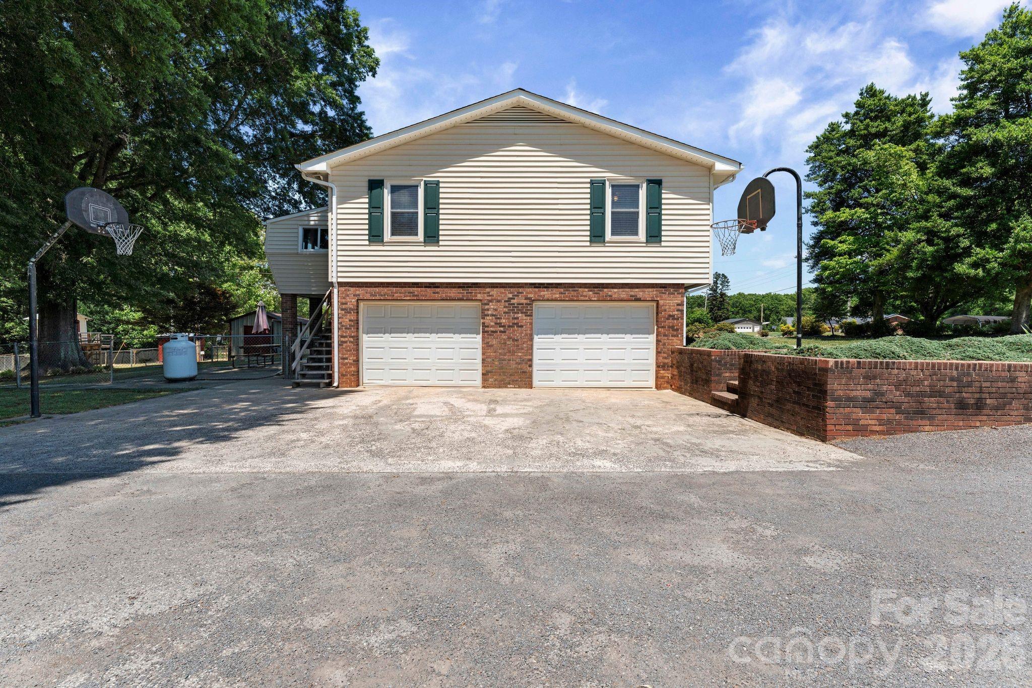 661 Liberty Church Road — Mocksville