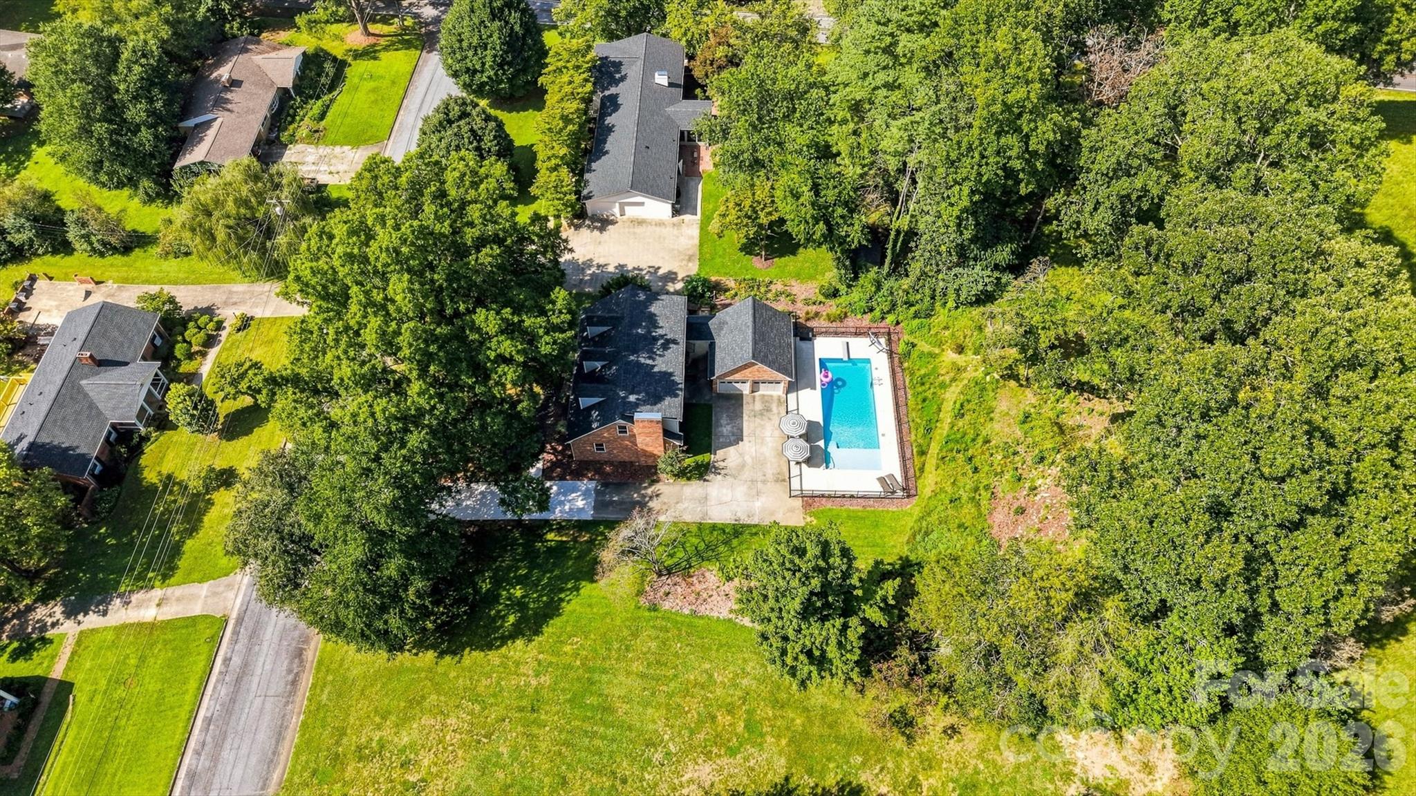 703 Wilmore Street NE — Lenoir