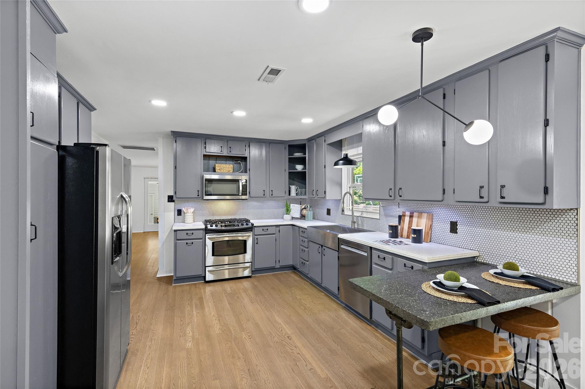 1222 Burtonwood Circle — Charlotte