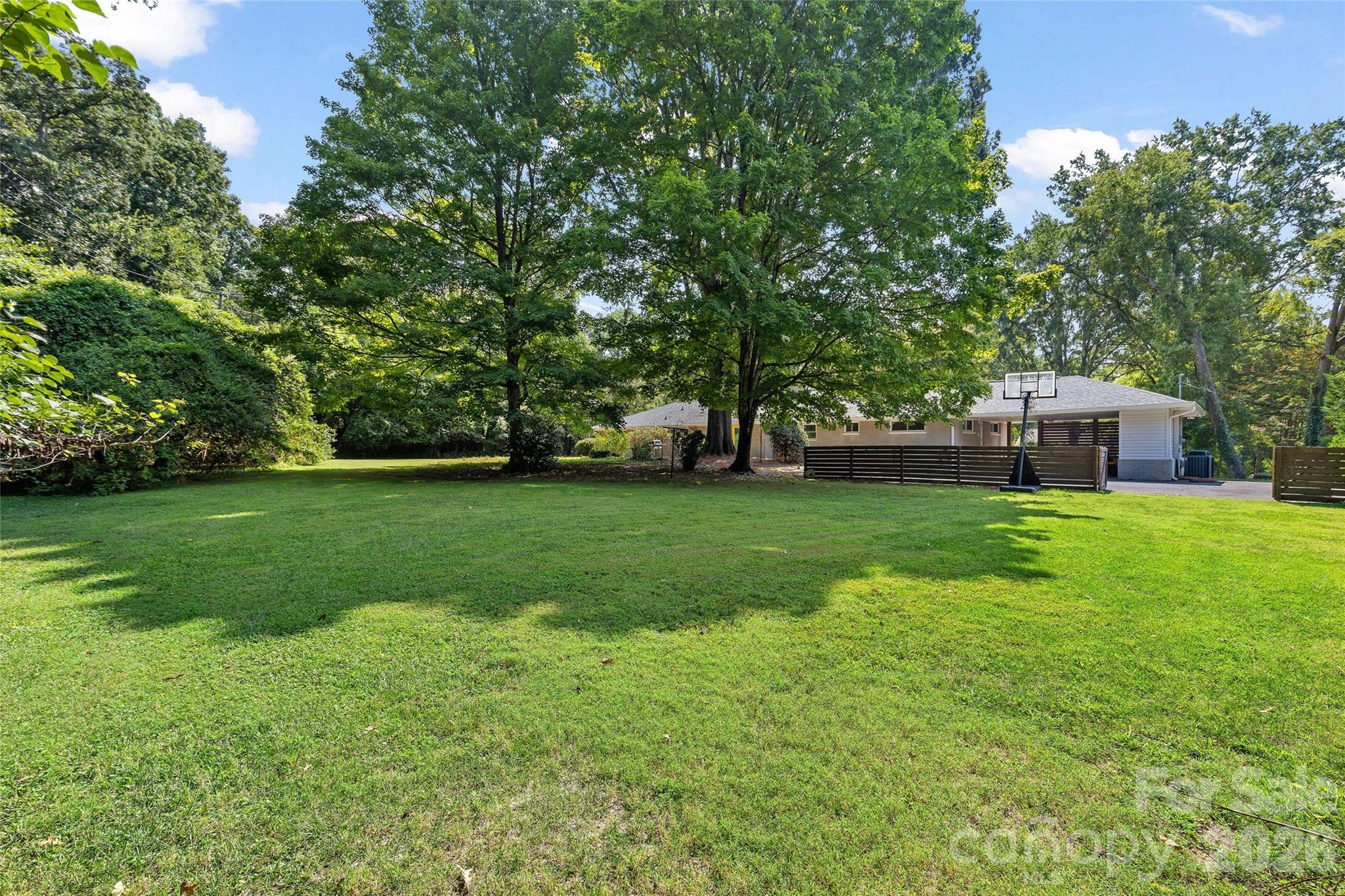 1222 Burtonwood Circle — Charlotte