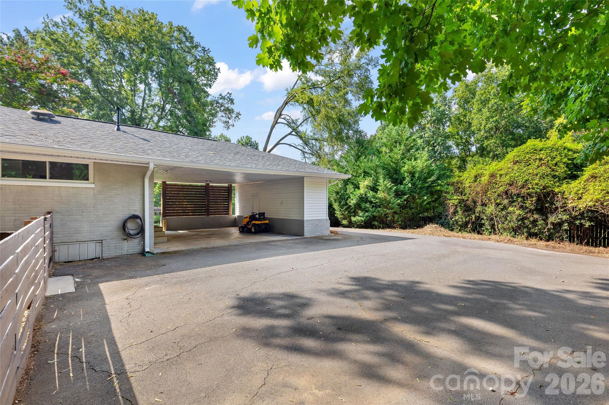 1222 Burtonwood Circle — Charlotte