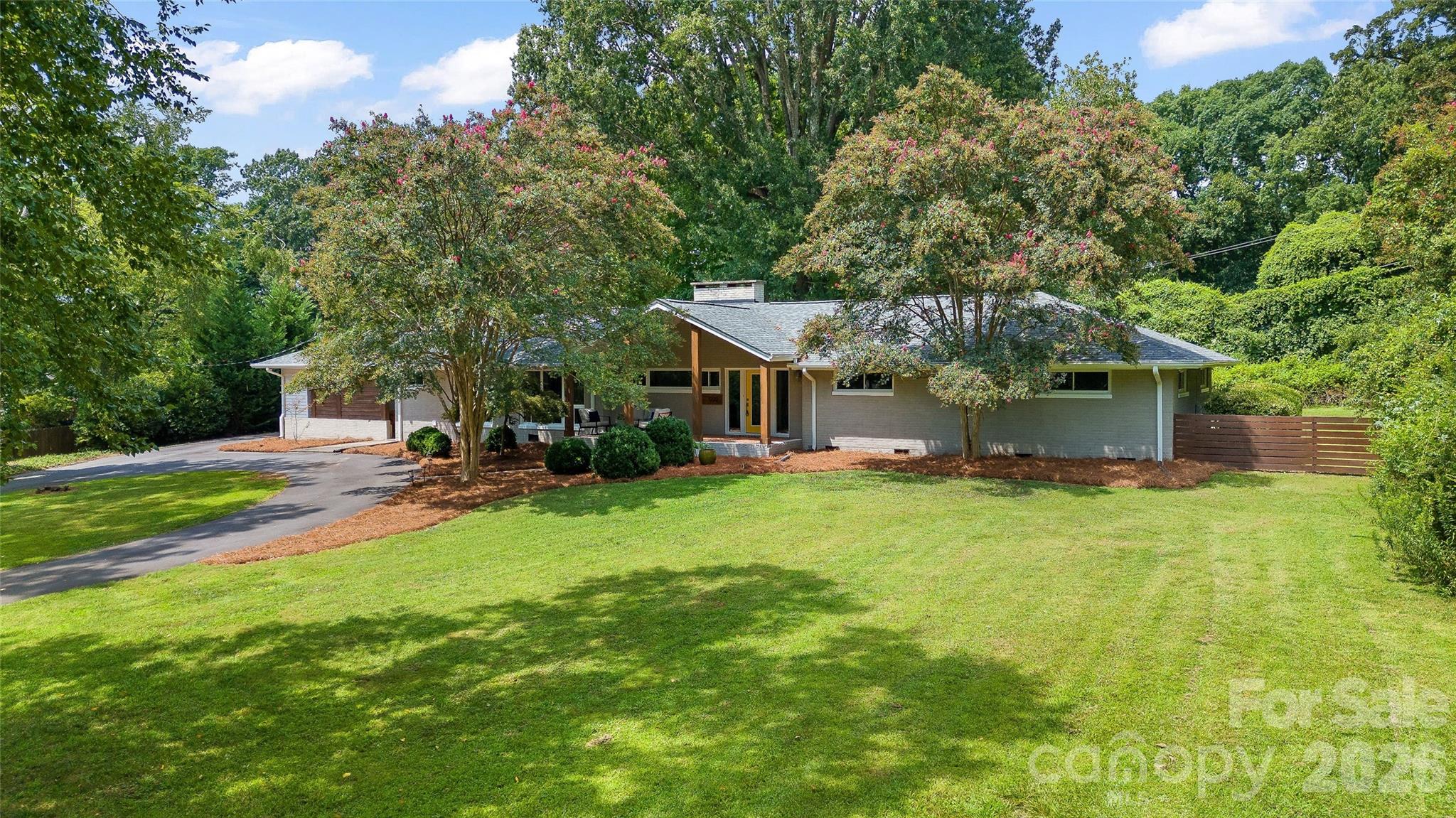 1222 Burtonwood Circle — Charlotte