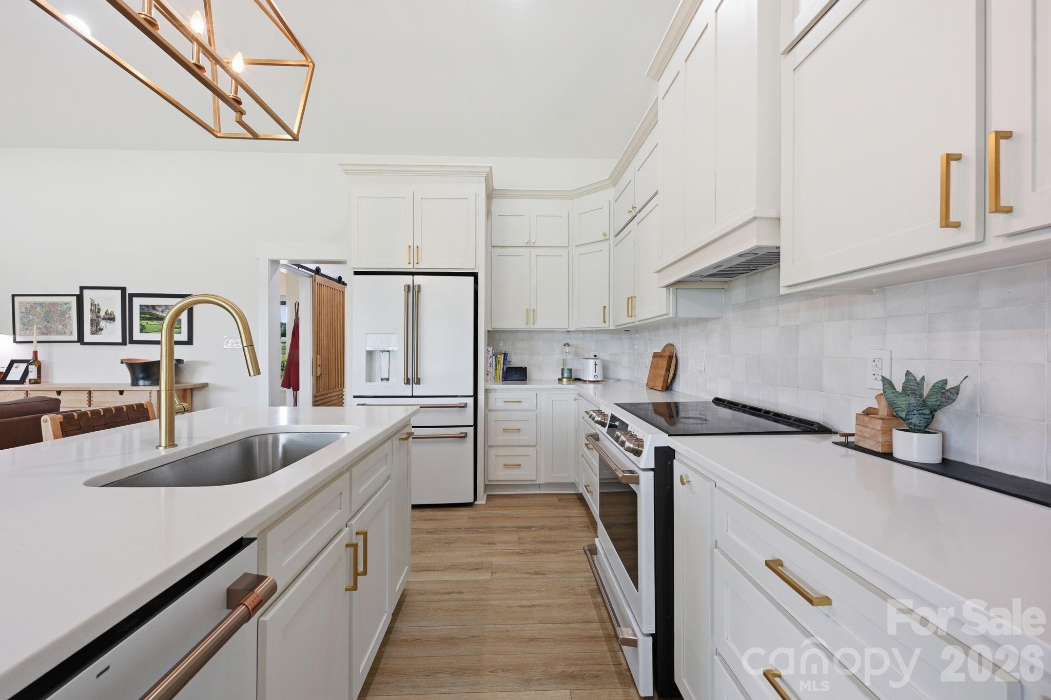 215 Cal Kennedy Road — Cleveland